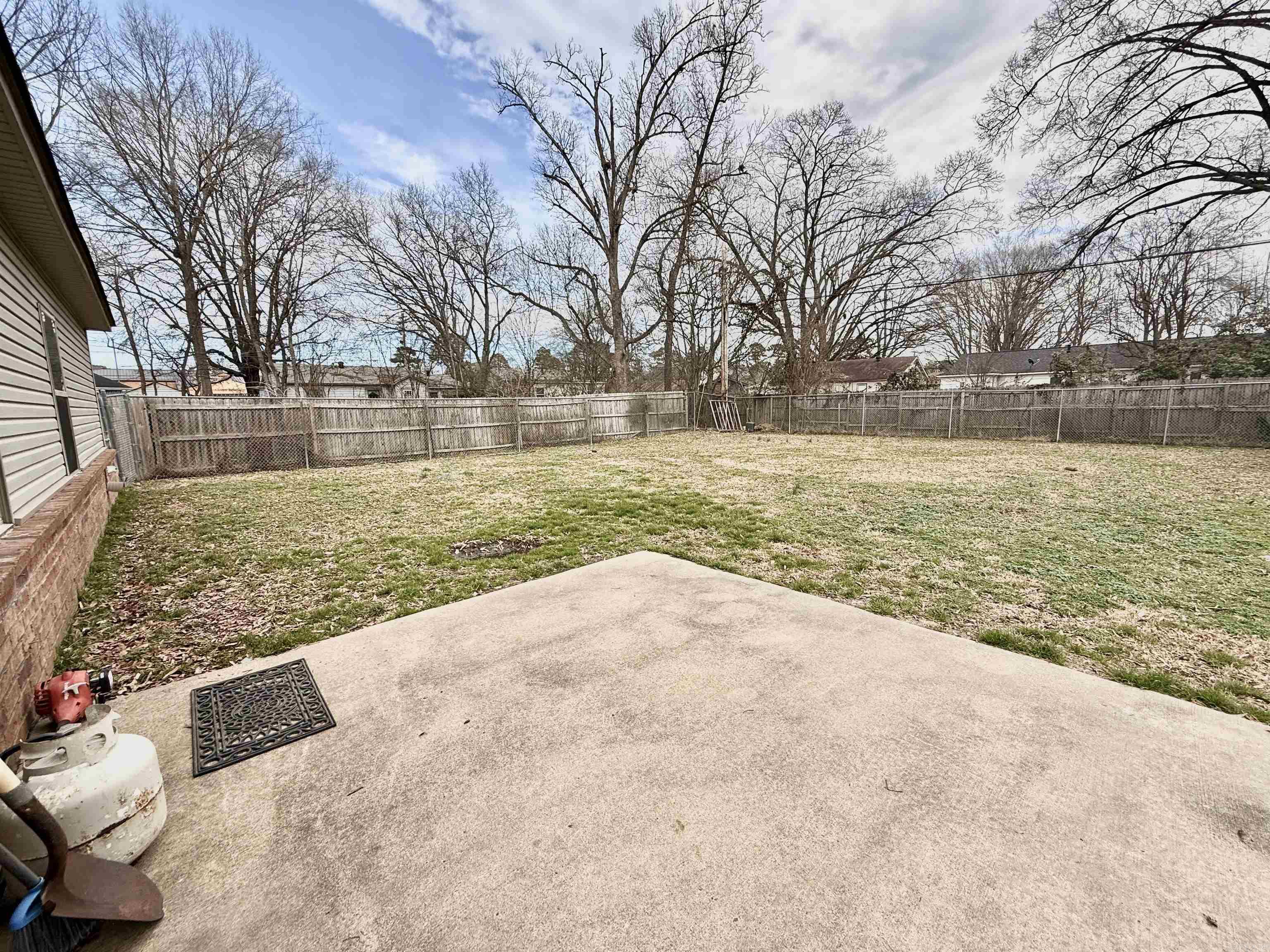 TROUTT - Residential