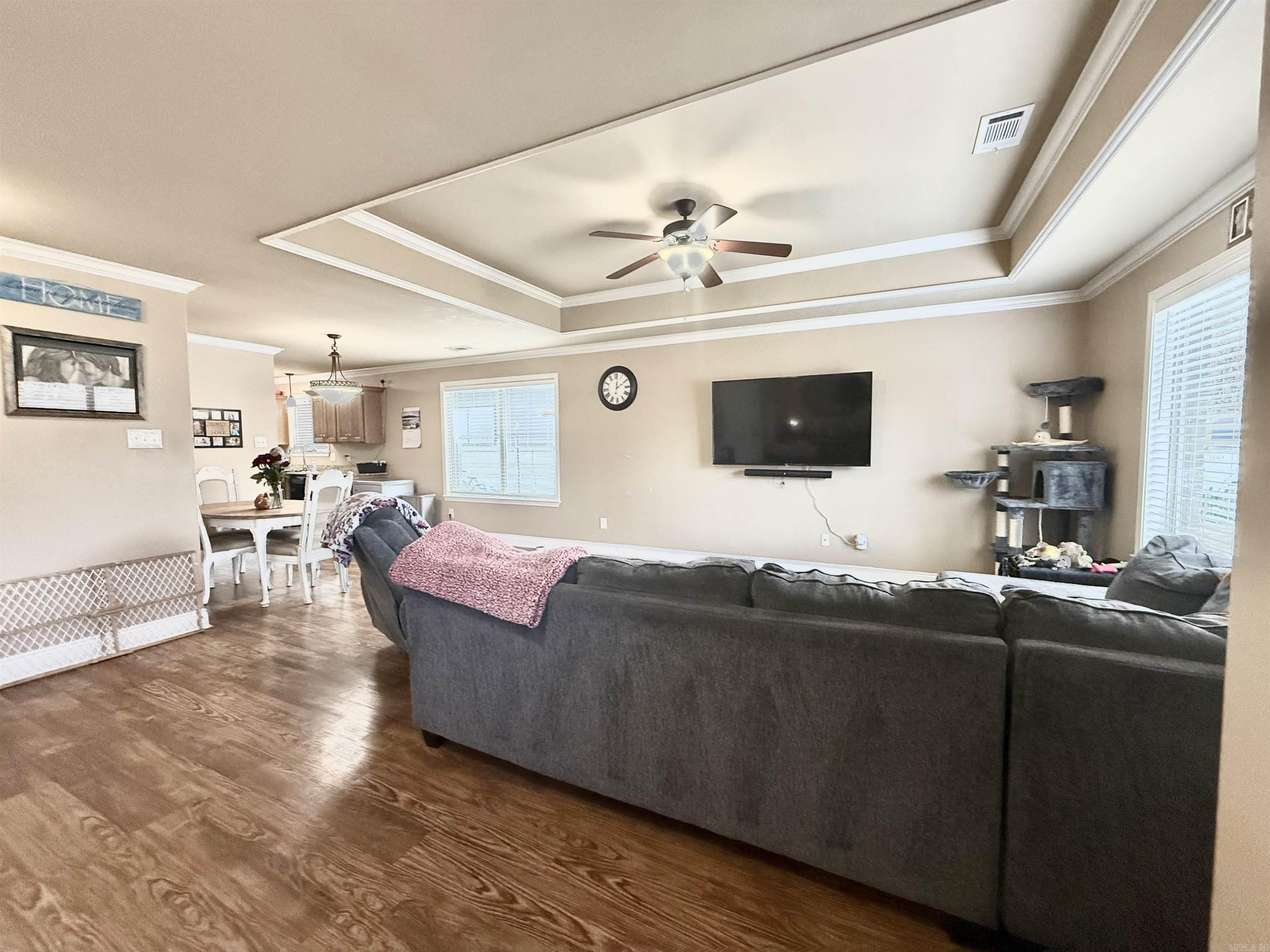 TROUTT - Residential