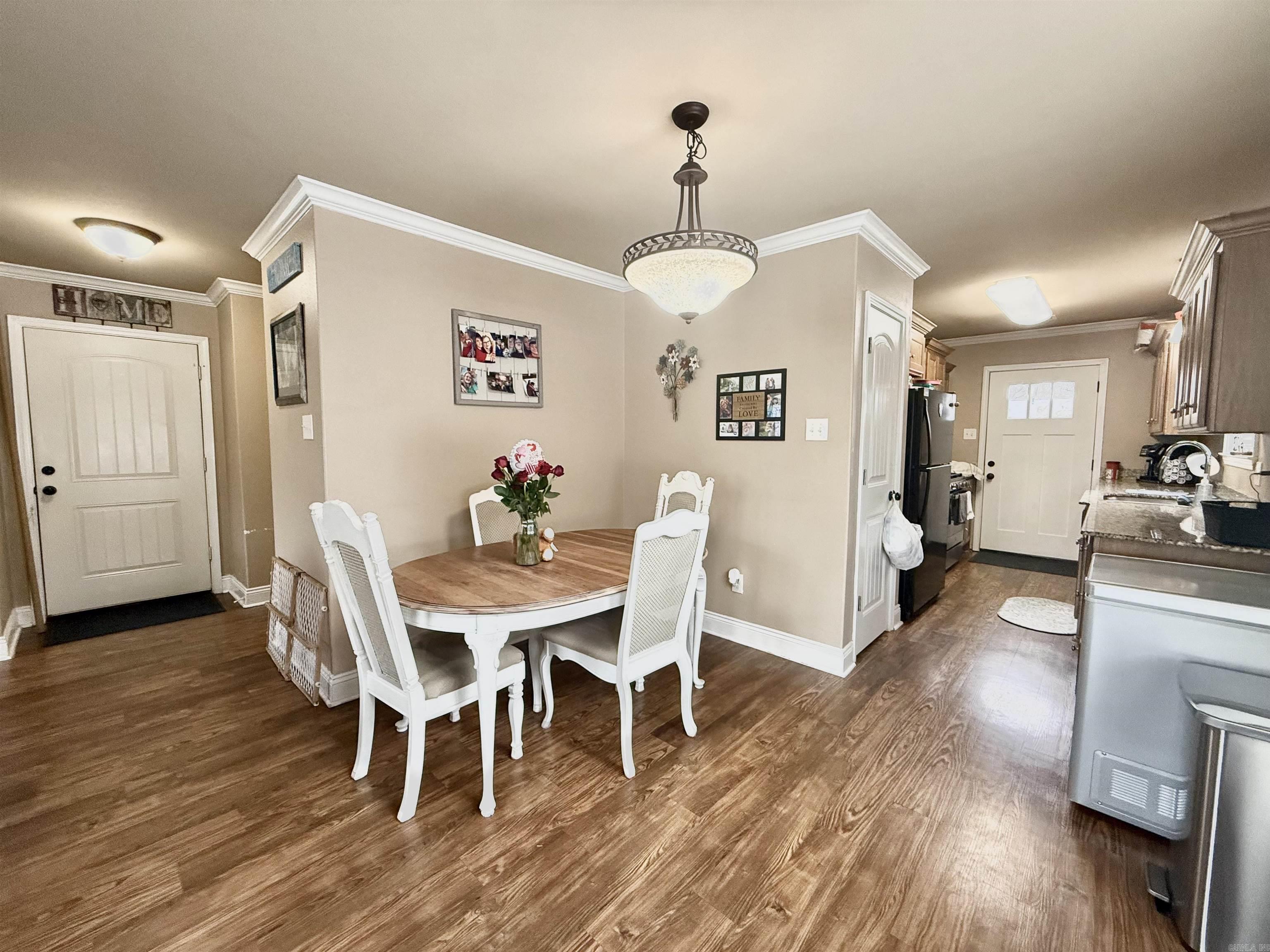 TROUTT - Residential