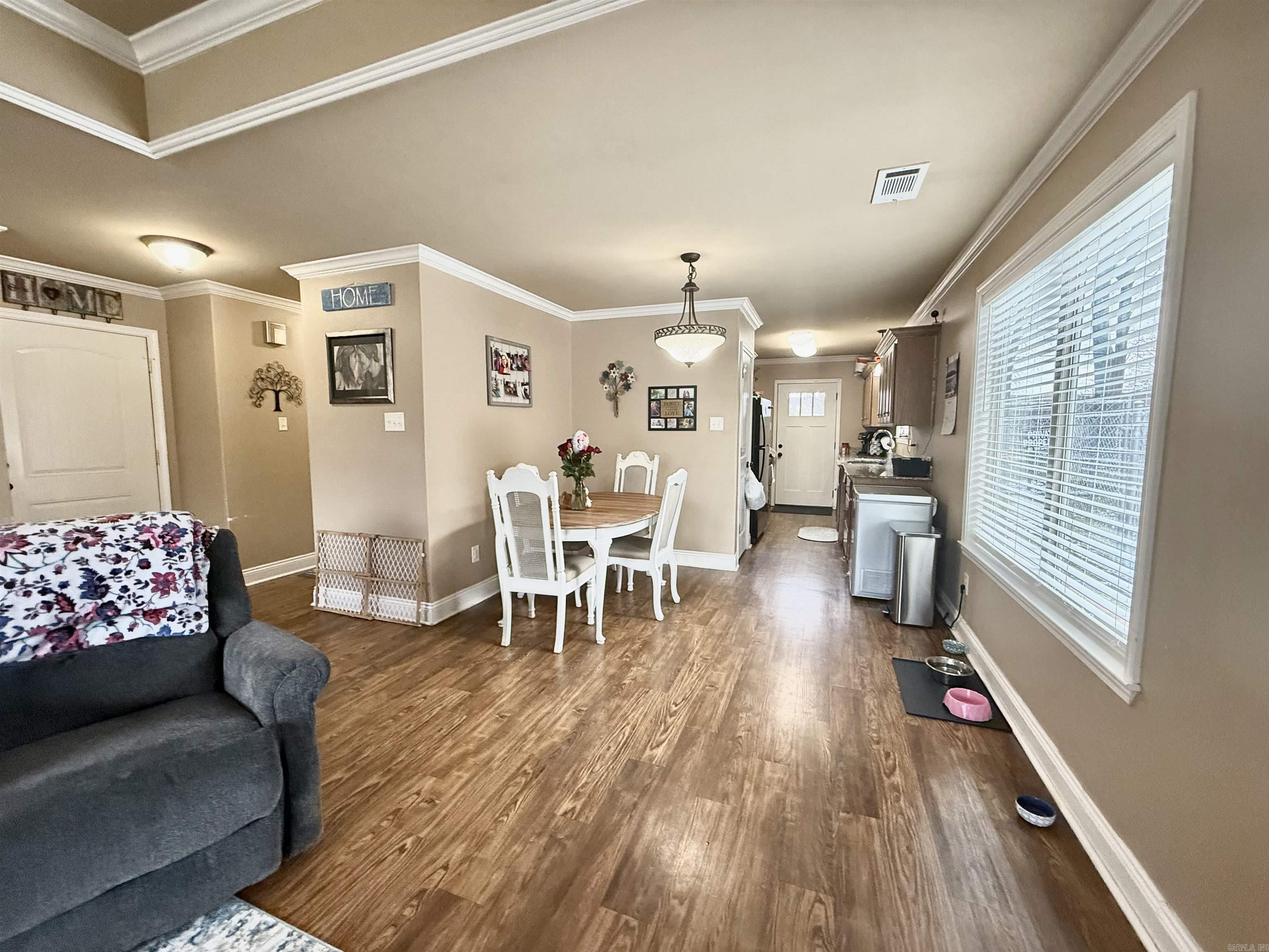 TROUTT - Residential