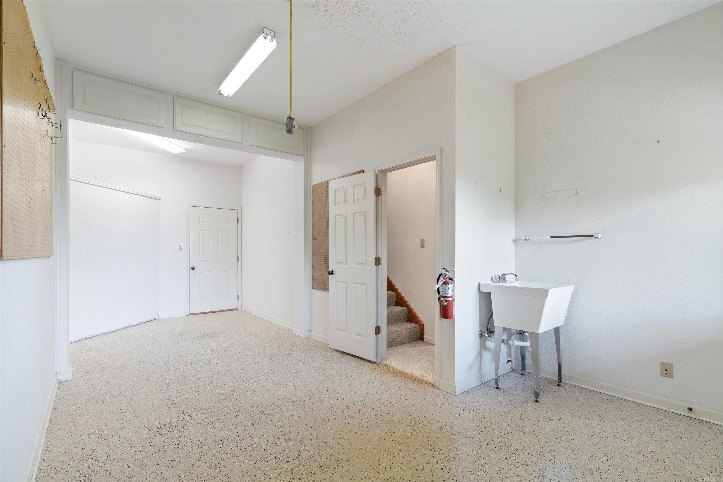 MESERO - Residential
