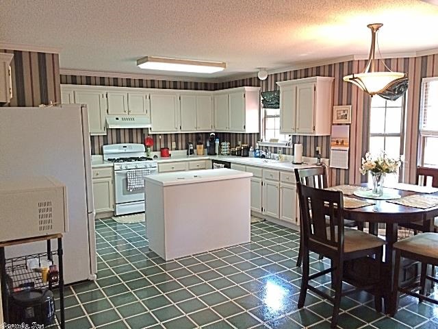 CHERRY CREEK ADDN - Residential