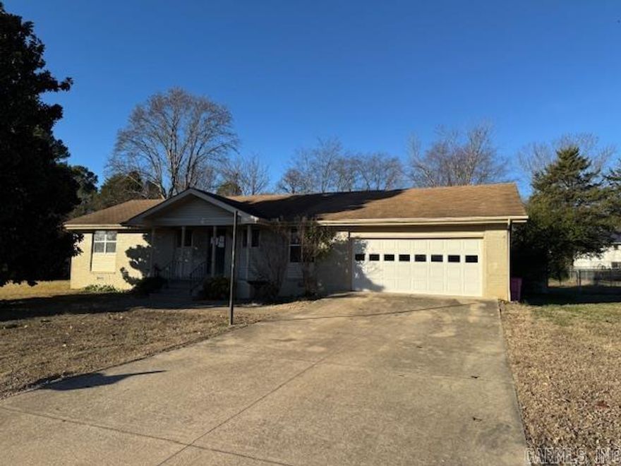 Three bedroom, two bath home with an attached two car garage. Spacious living room and bedrooms. Back porch overlooking the fenced back yard. Located in town and minutes from shopping, schools, employment and medical. Call today to schedule a look.