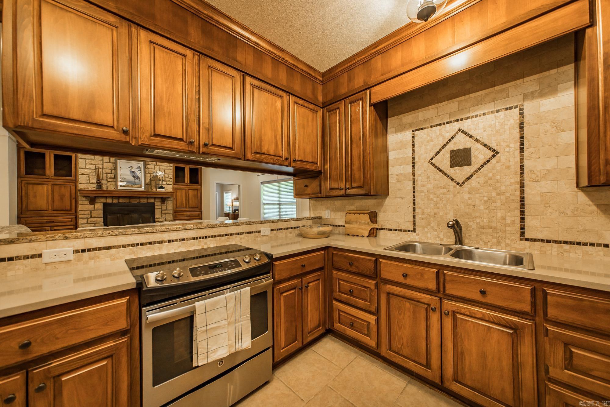 MOUNT TABOR ESTATES - Residential