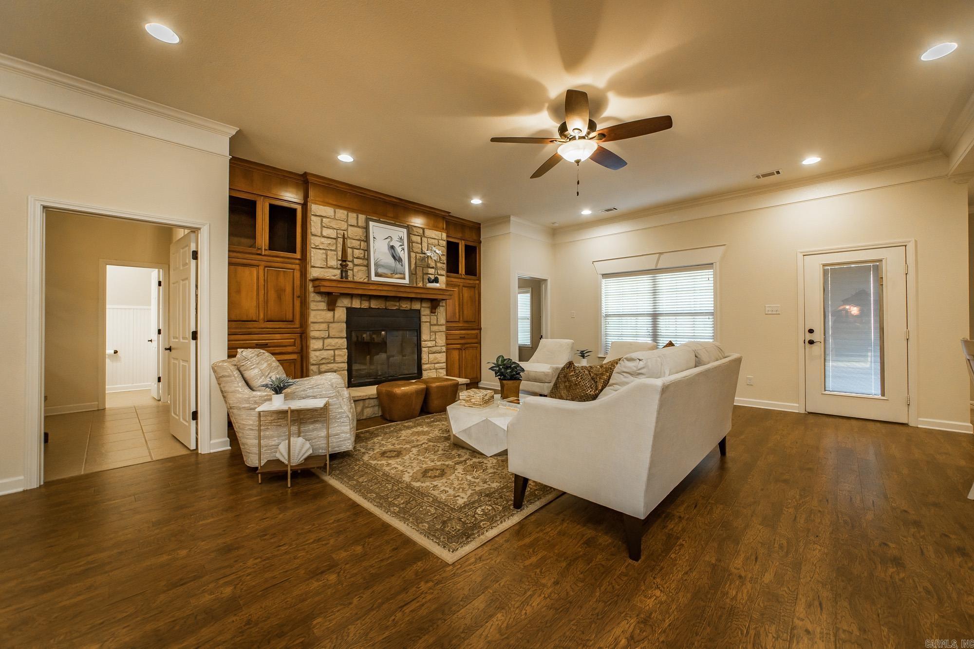 MOUNT TABOR ESTATES - Residential