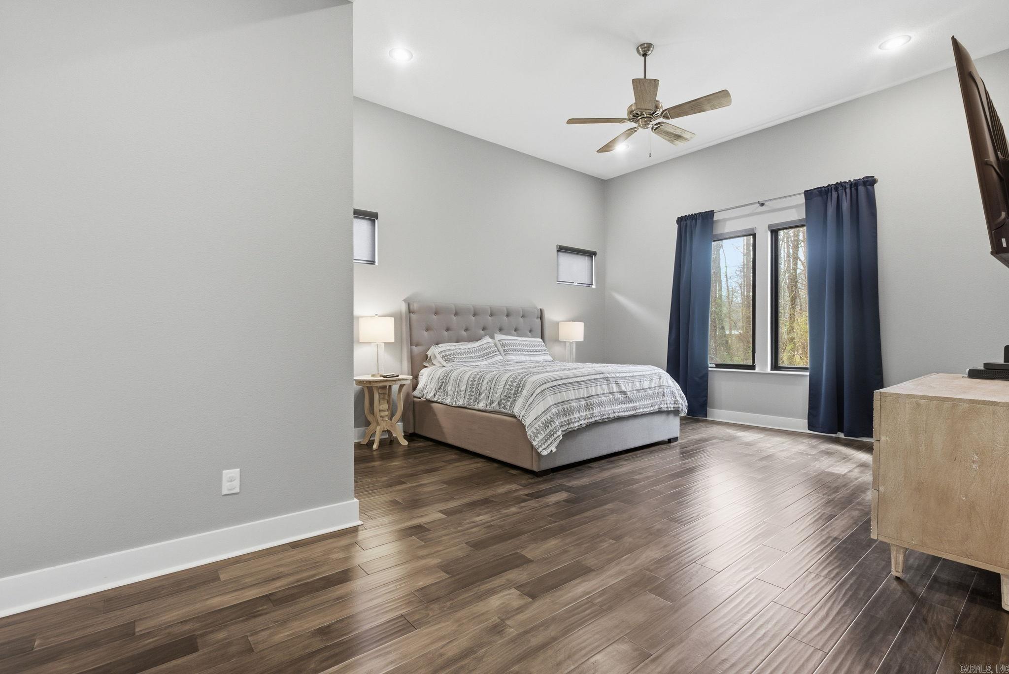 WEST LAKE VILLAGE - Residential