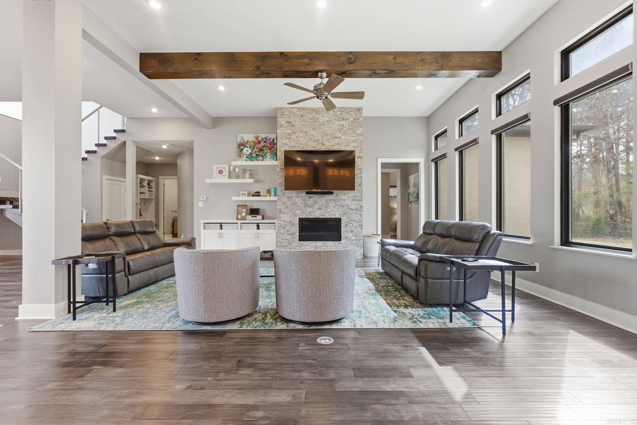 WEST LAKE VILLAGE - Residential