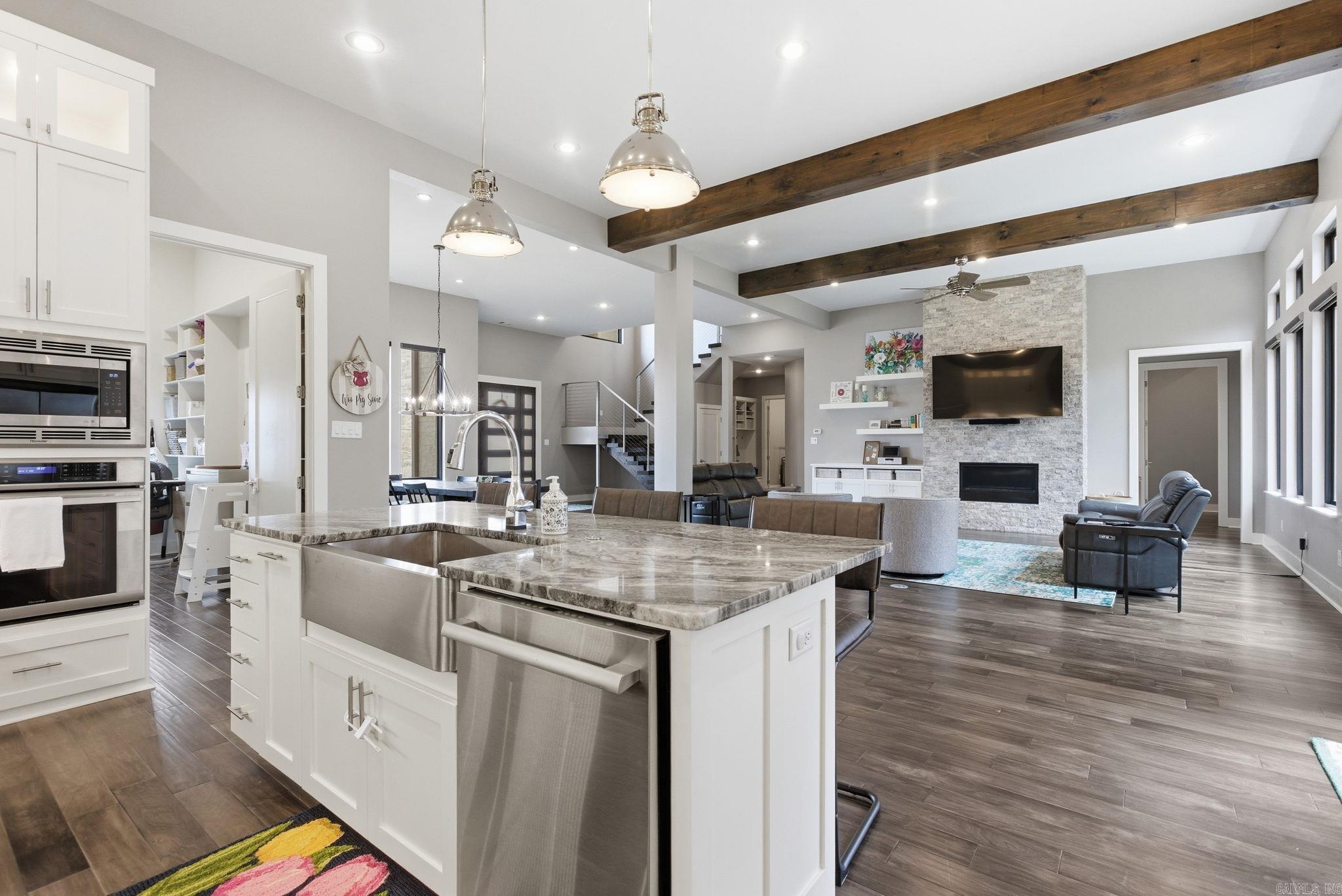 WEST LAKE VILLAGE - Residential