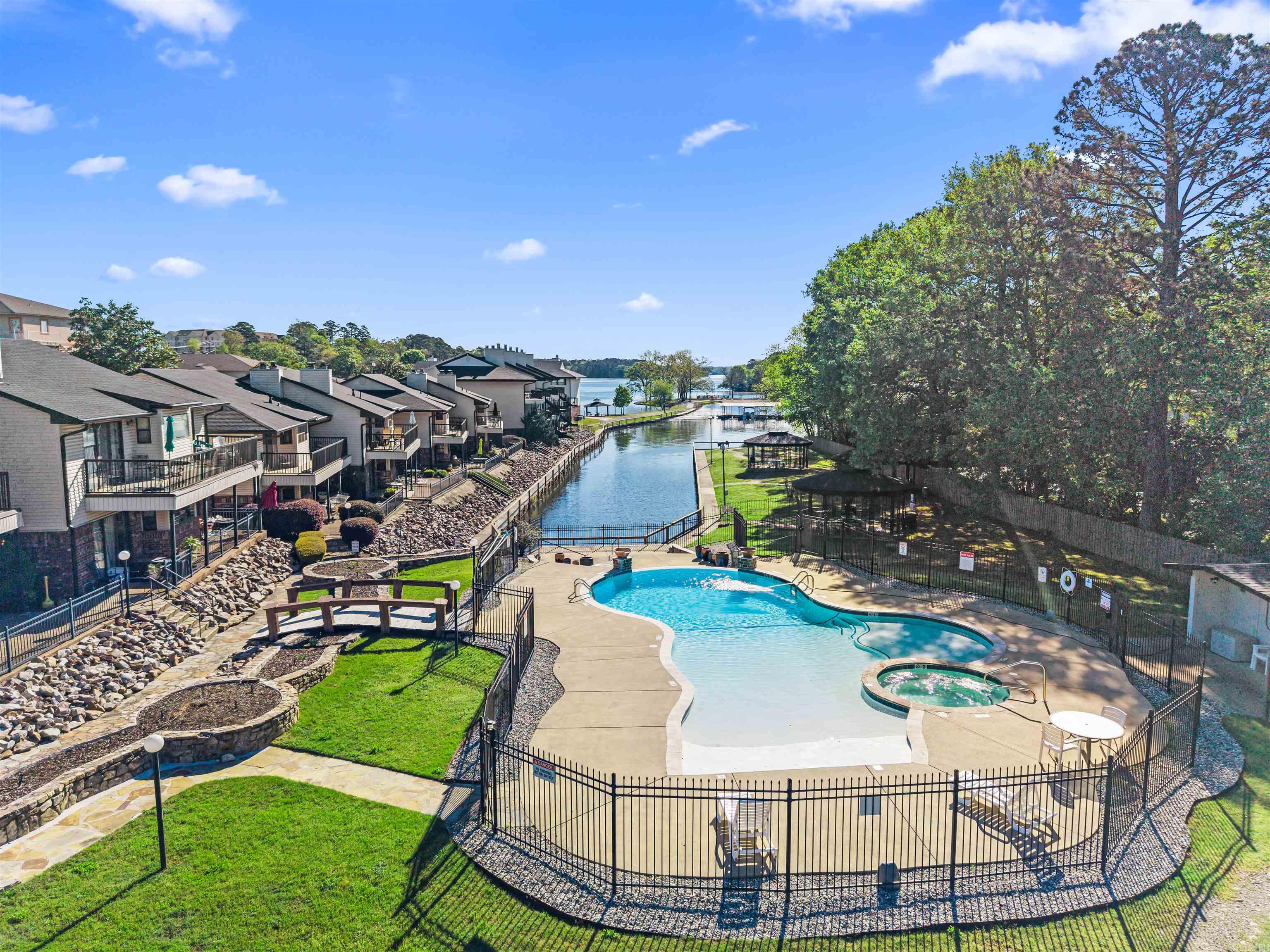 EMERALD ISLE HPR - Residential