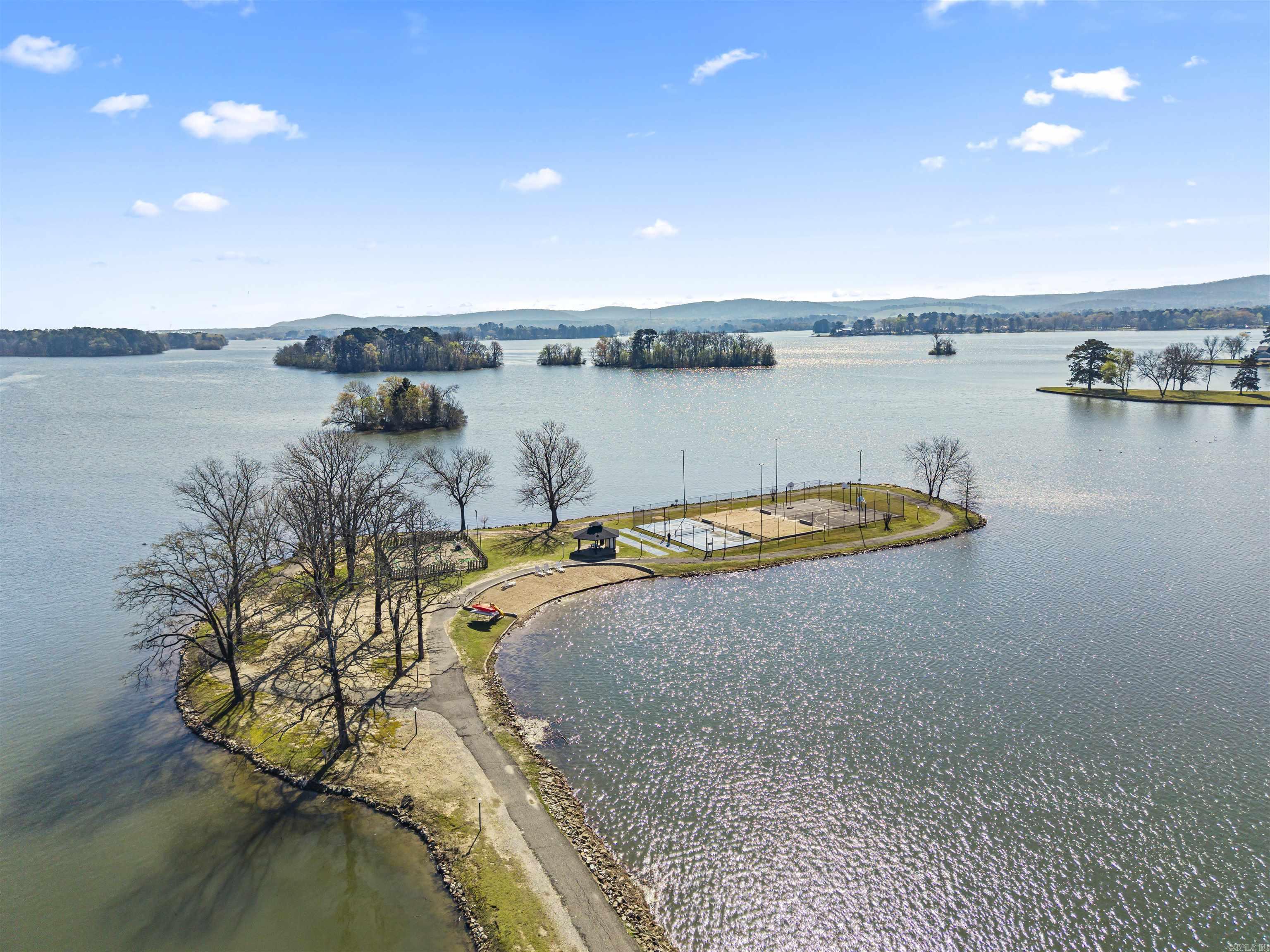 EMERALD ISLE HPR - Residential