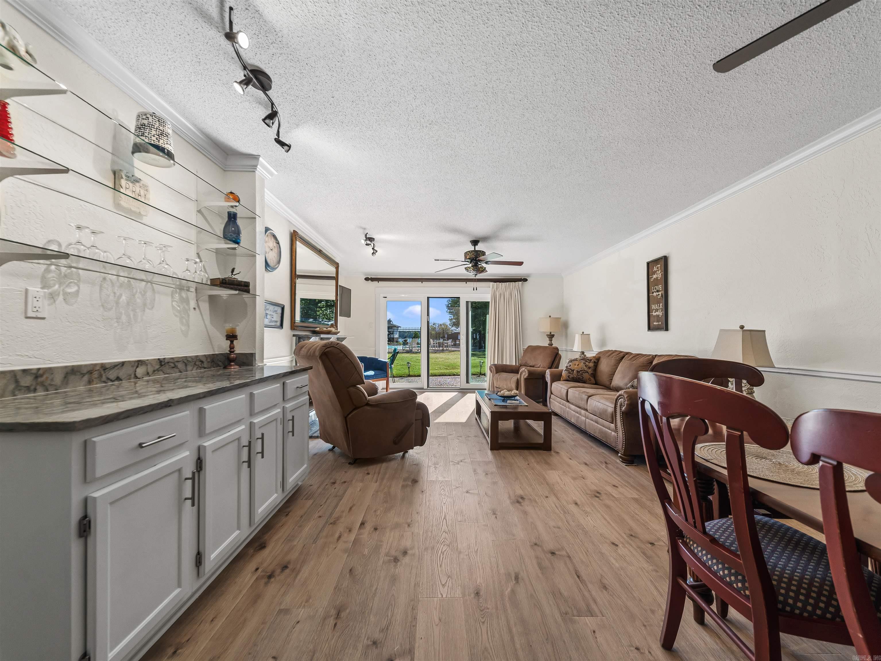 EMERALD ISLE HPR - Residential