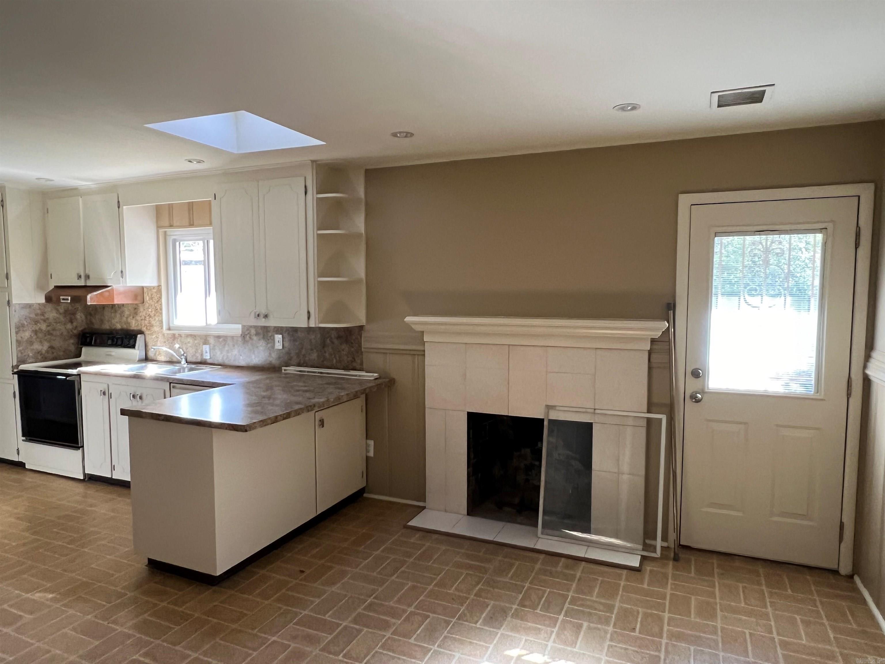 Markham Manor - Residential Lease