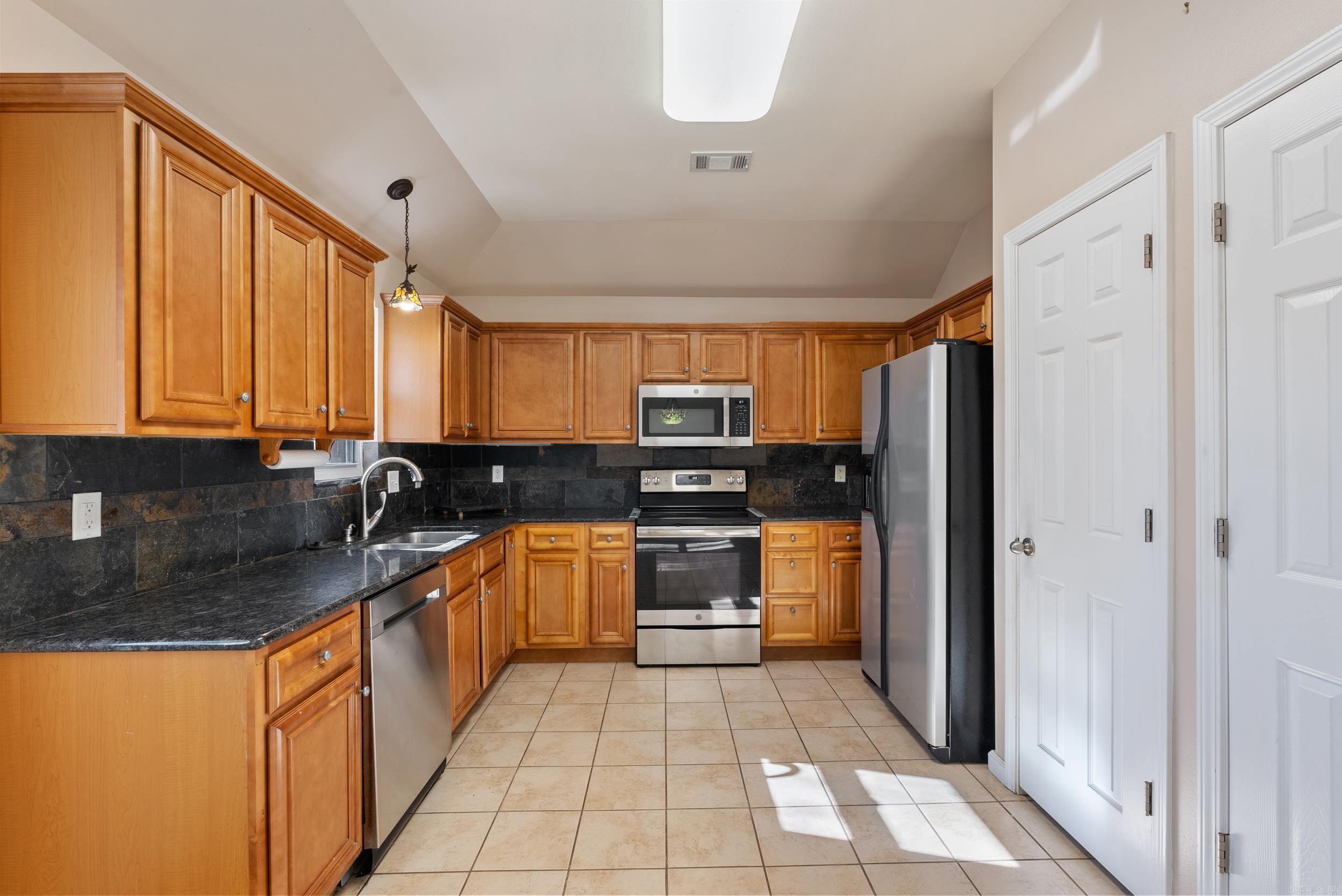 HARTFORD HILLS - Residential