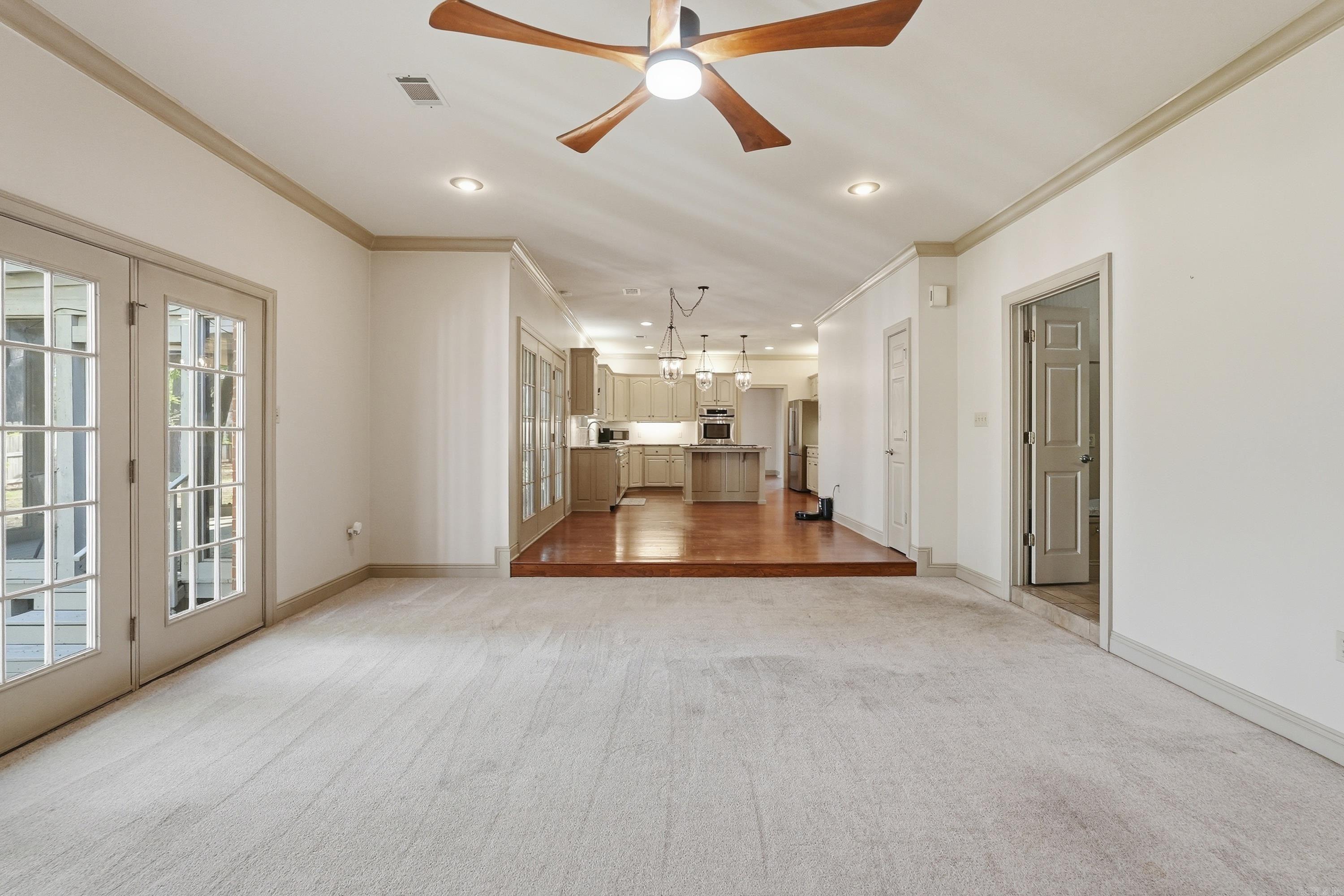 ADAMSBROOKE - Residential