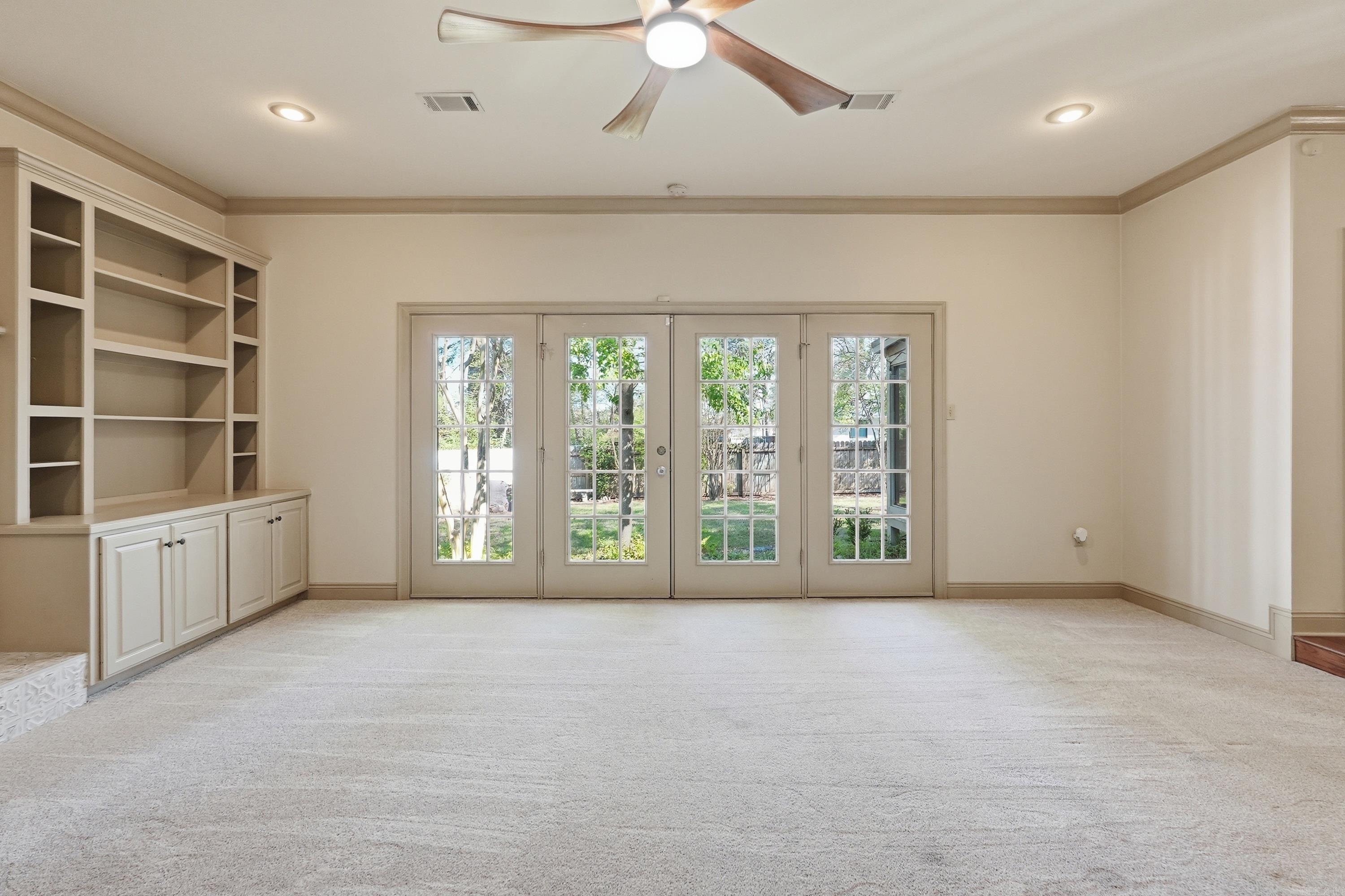 ADAMSBROOKE - Residential