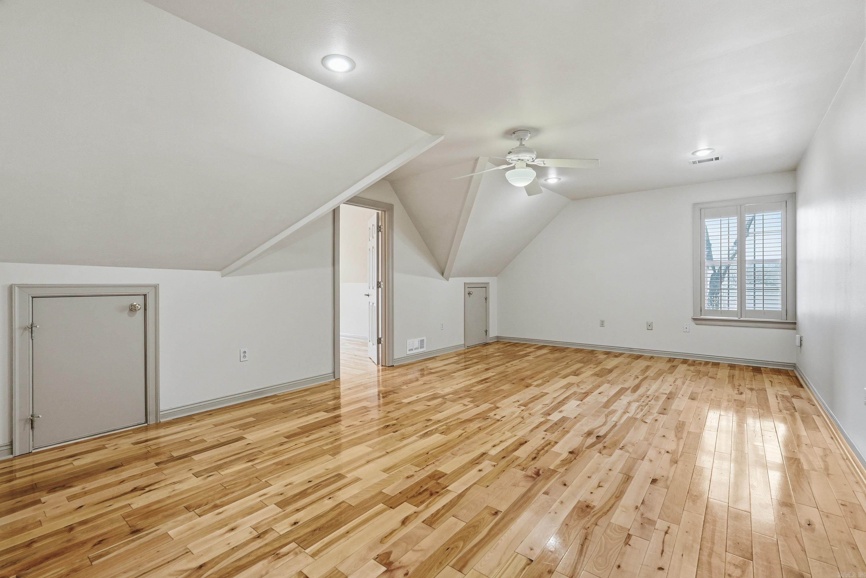 ADAMSBROOKE - Residential