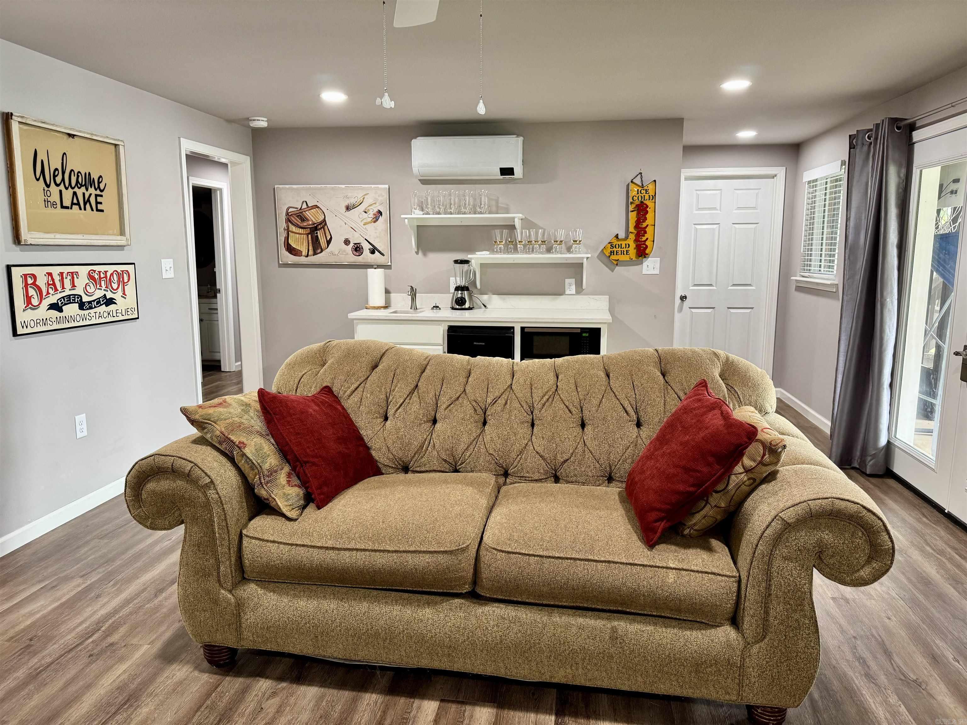 WESTWARD HO HEIGHTS - IN - Residential