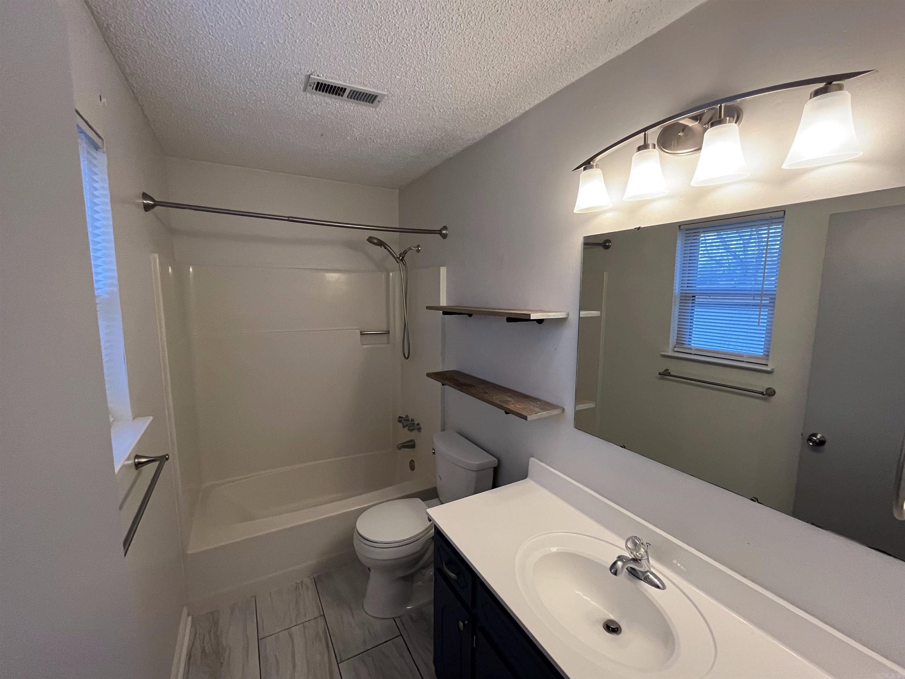 Stonewall - Residential Lease