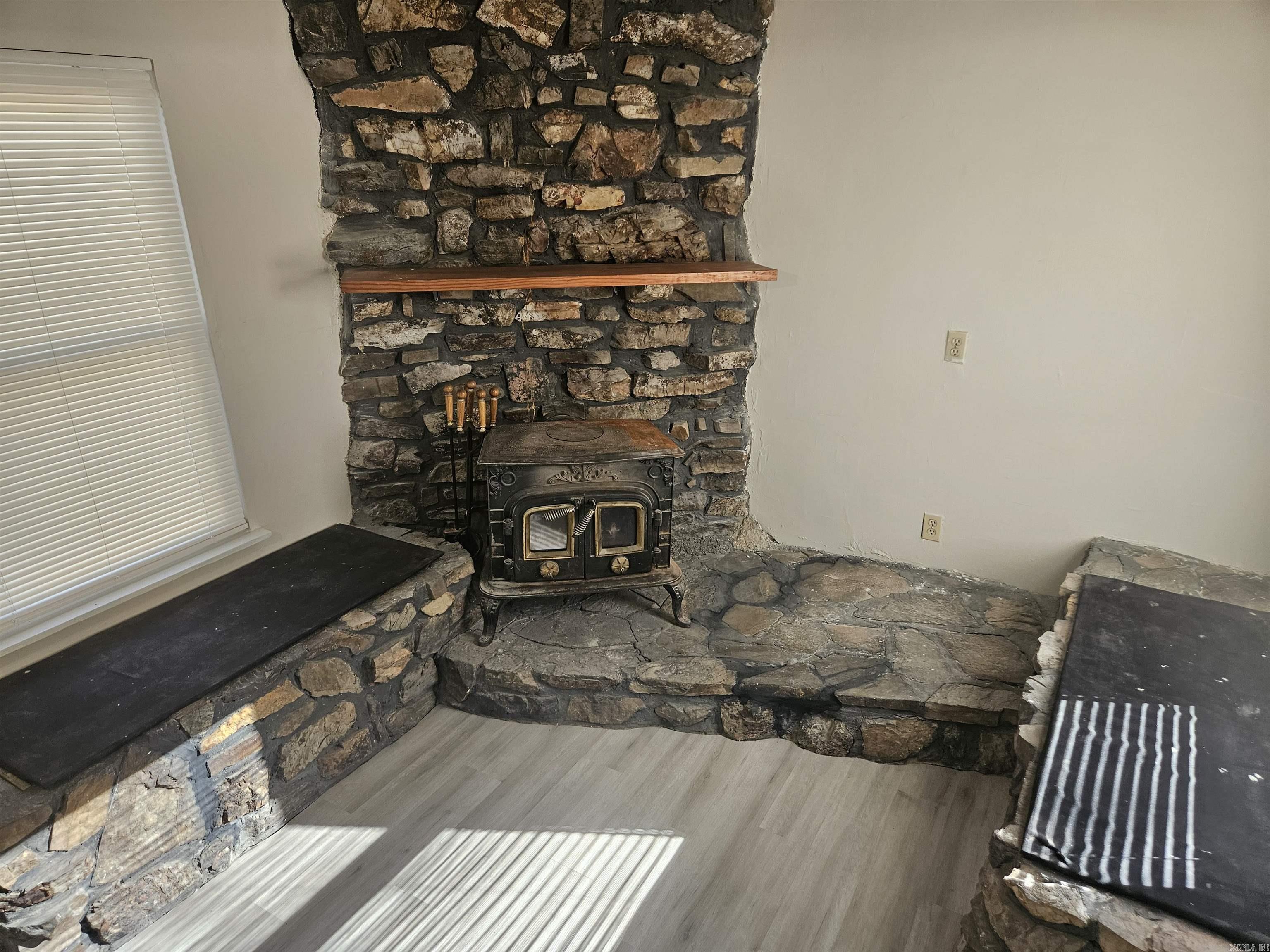 Troutt - Residential Lease