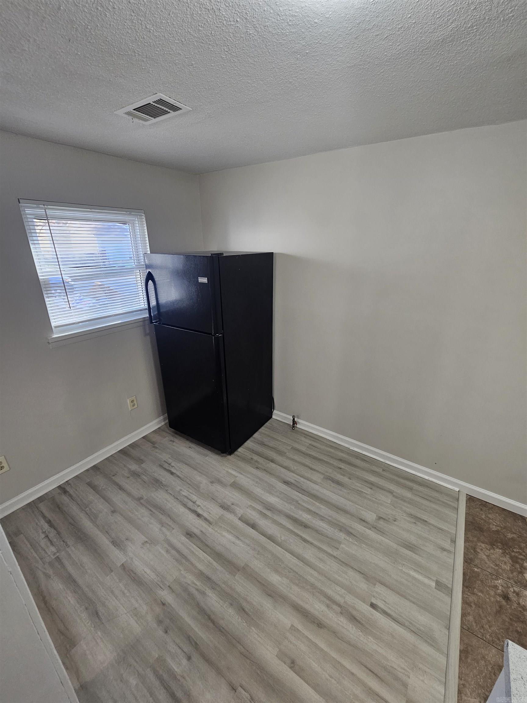 Troutt - Residential Lease