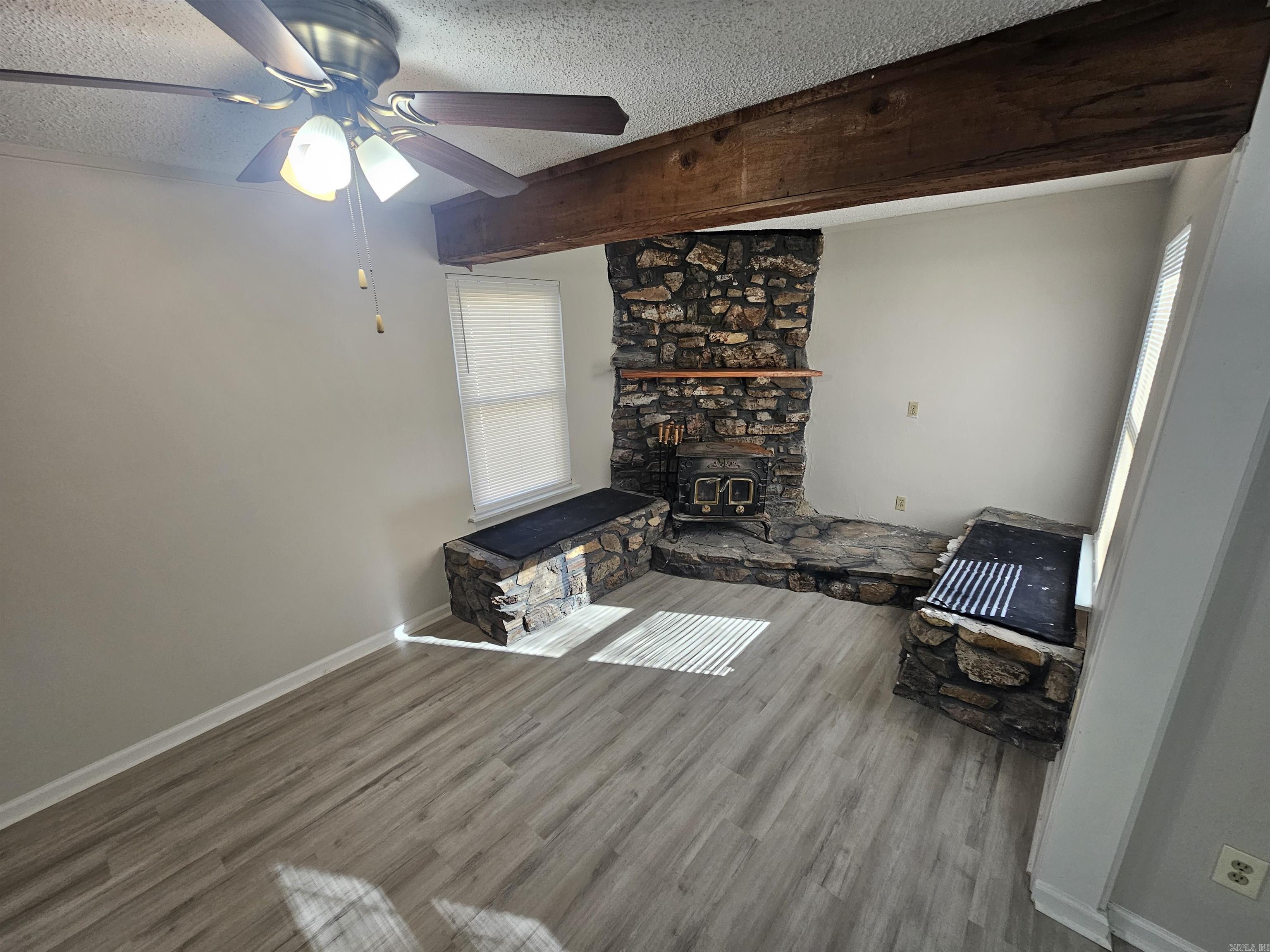 Troutt - Residential Lease