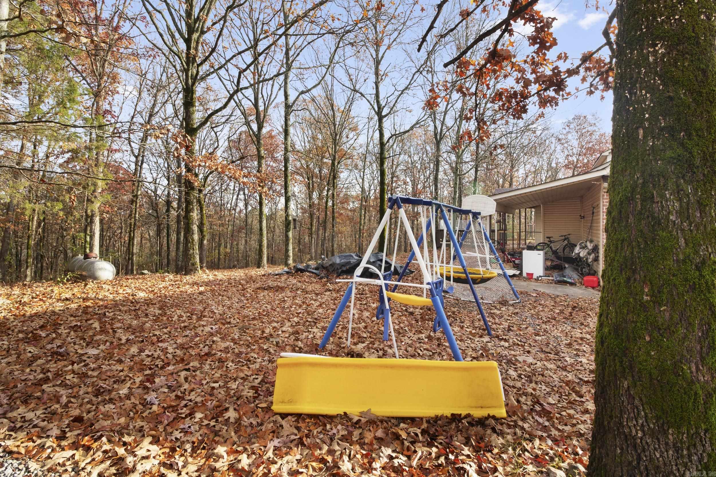 NORTH HILLS ESTATES - Residential