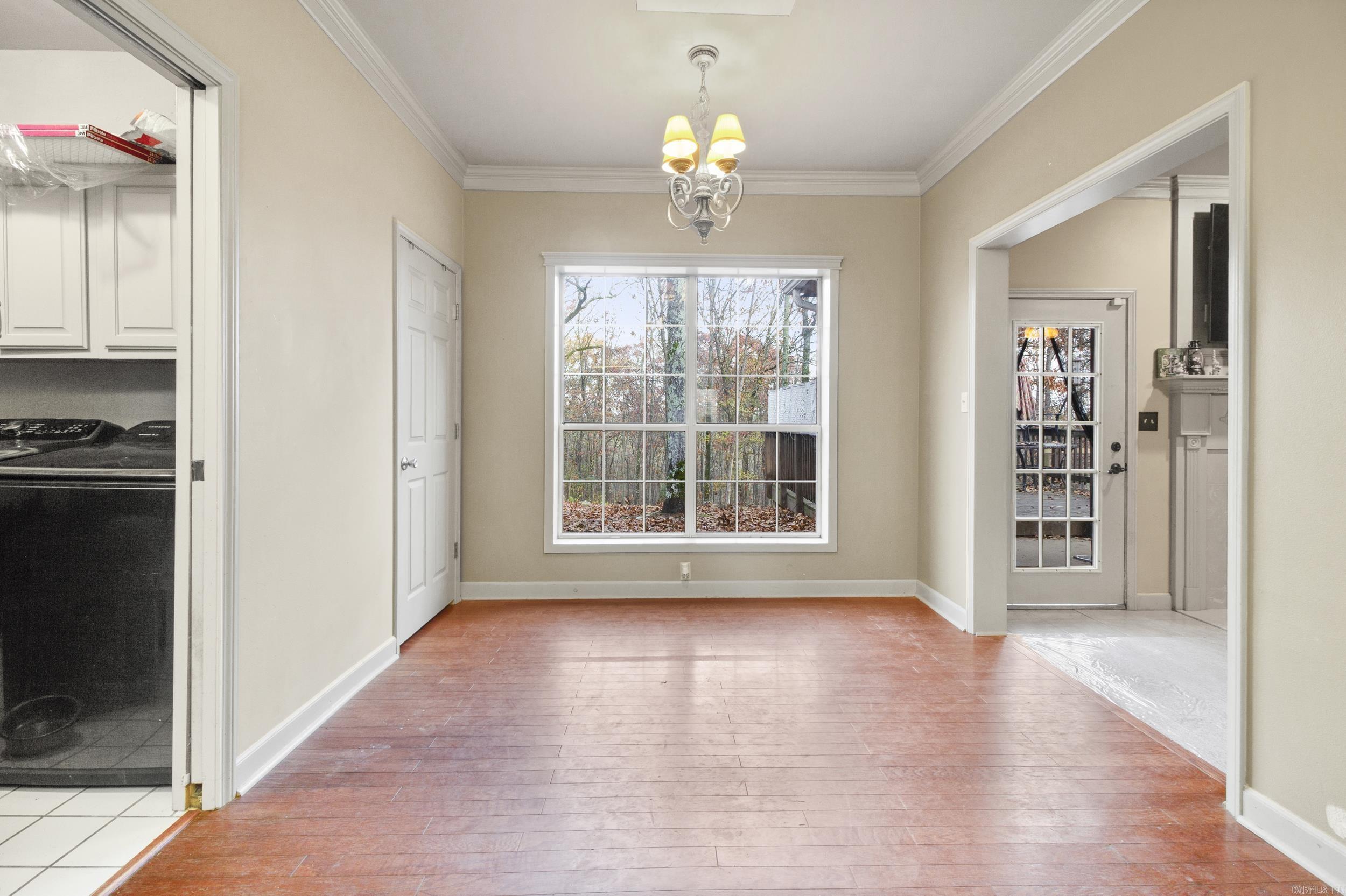 NORTH HILLS ESTATES - Residential