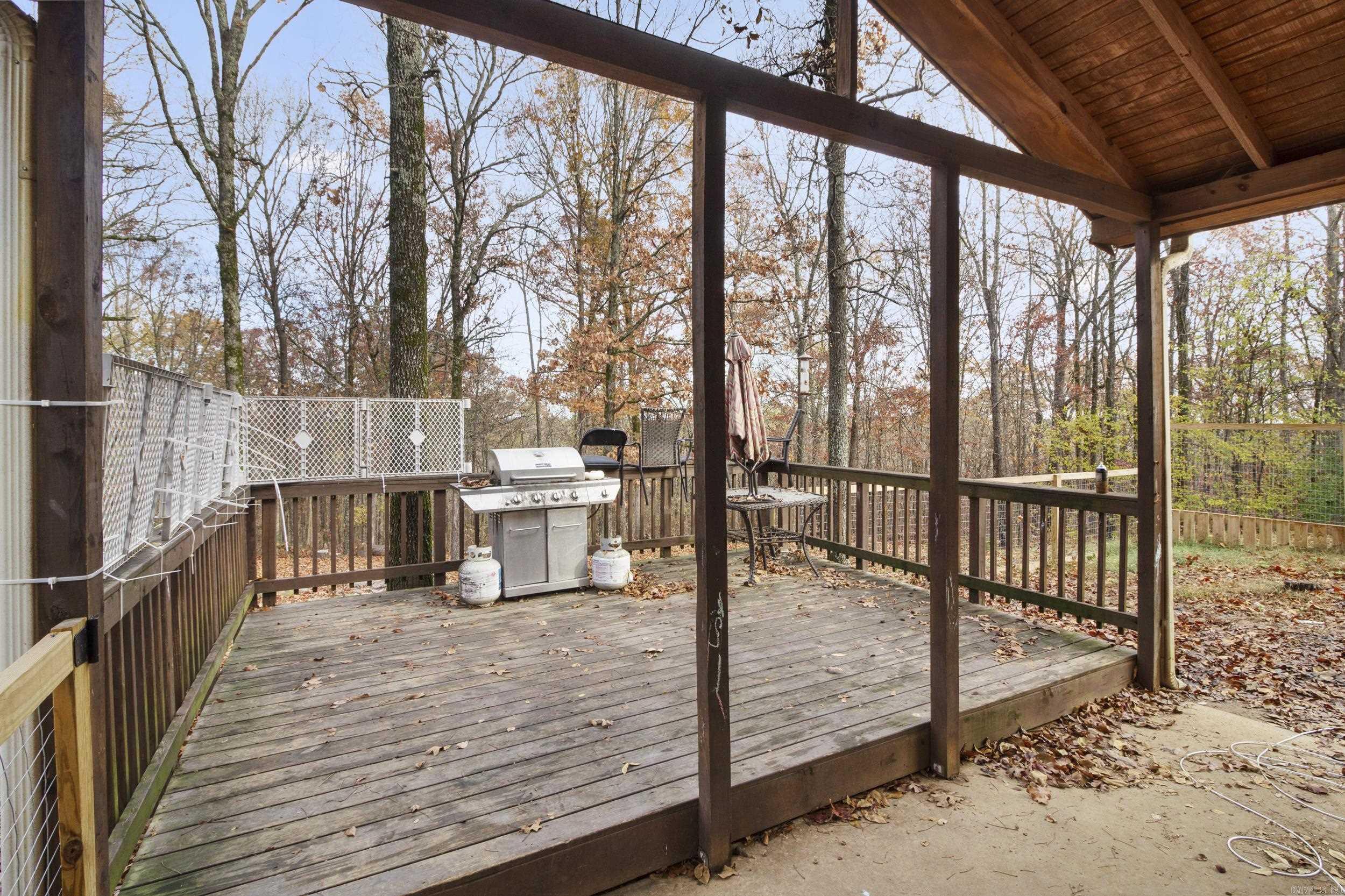 NORTH HILLS ESTATES - Residential