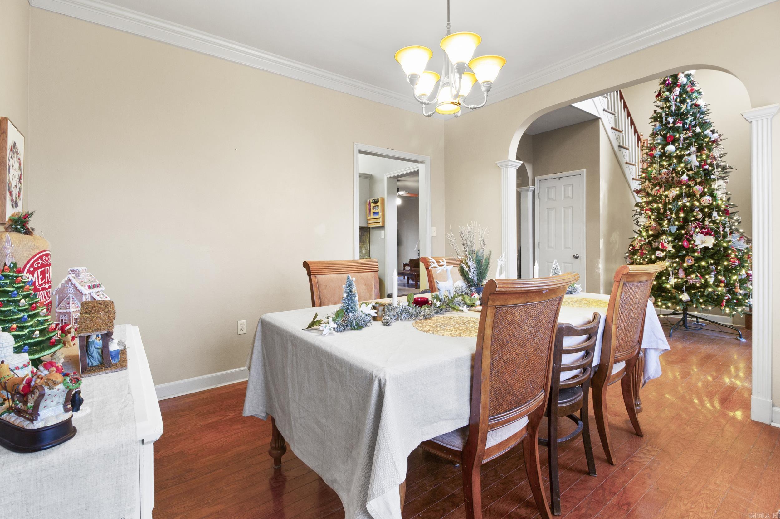 NORTH HILLS ESTATES - Residential