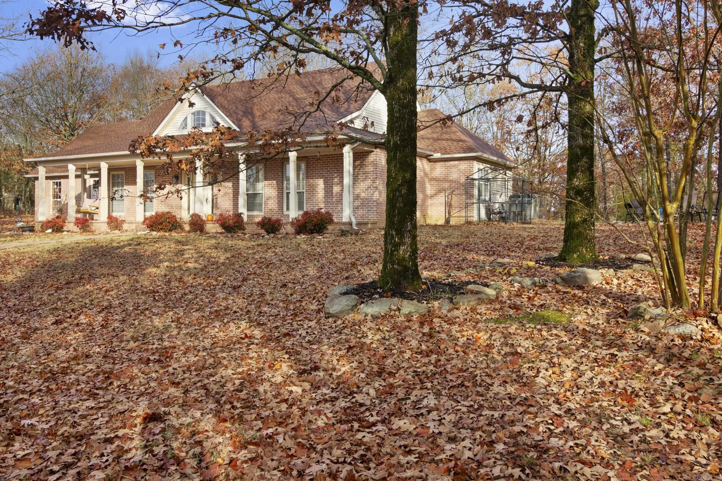 NORTH HILLS ESTATES - Residential