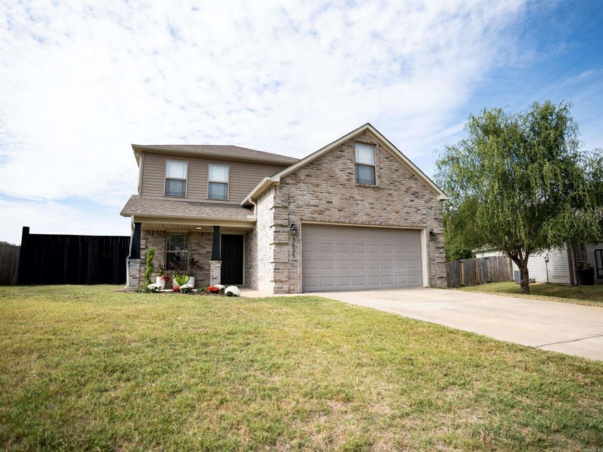 OFFER: Sellers have offered a seller's credit of up to $6,000, perfect for a 2-1 interest rate buy down! Newly renovated home perfect for the growing family! This freshly renovated property is located just outside of Conway proper in a quiet cul-de-sac. Priced WELL under appraisal value, this is a smoking deal! On top of that, all appliances convey with the purchase! Schedule a time to come see it ASAP! Agents: See remarks.