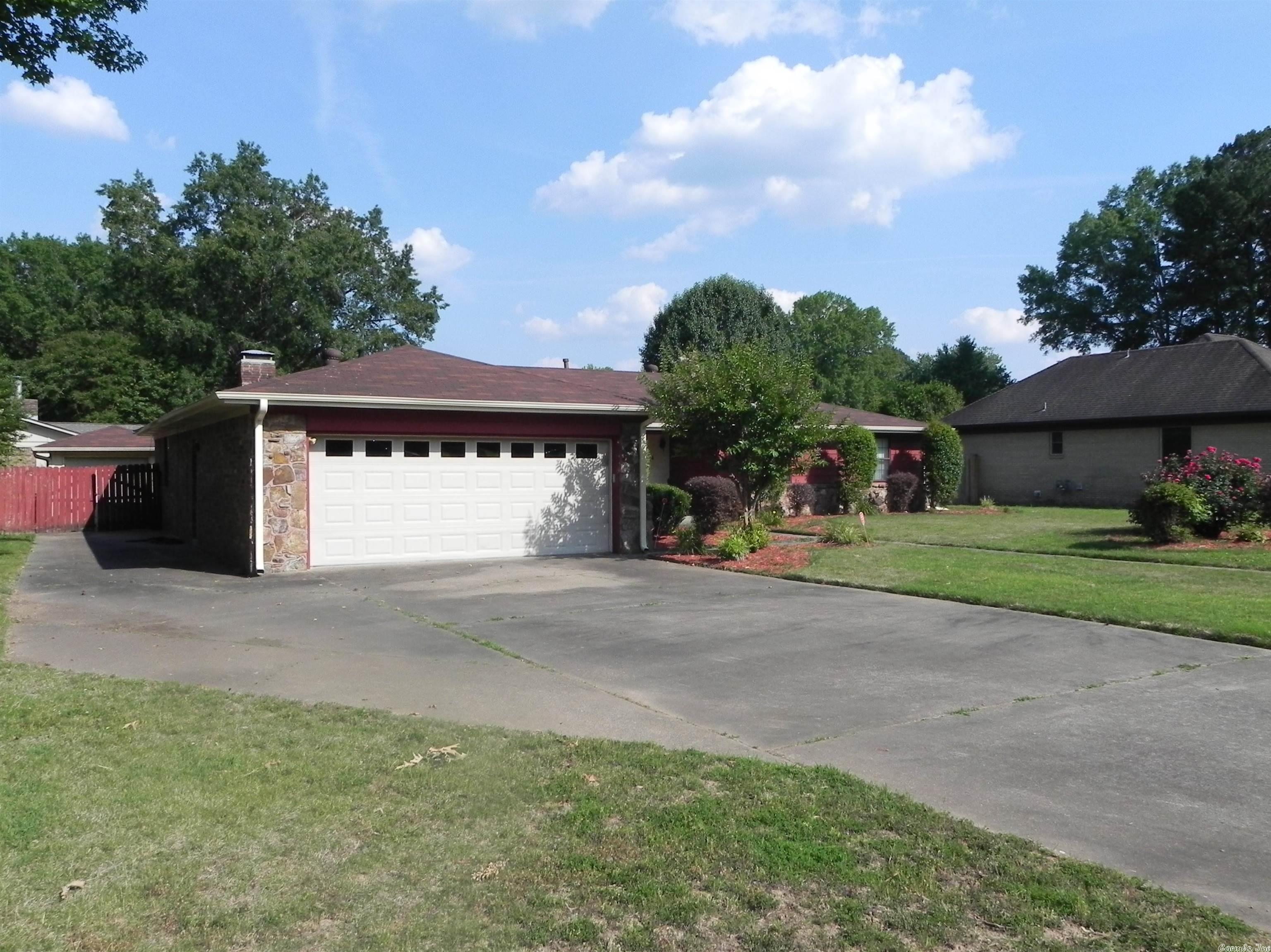 FOXWOOD J - Residential