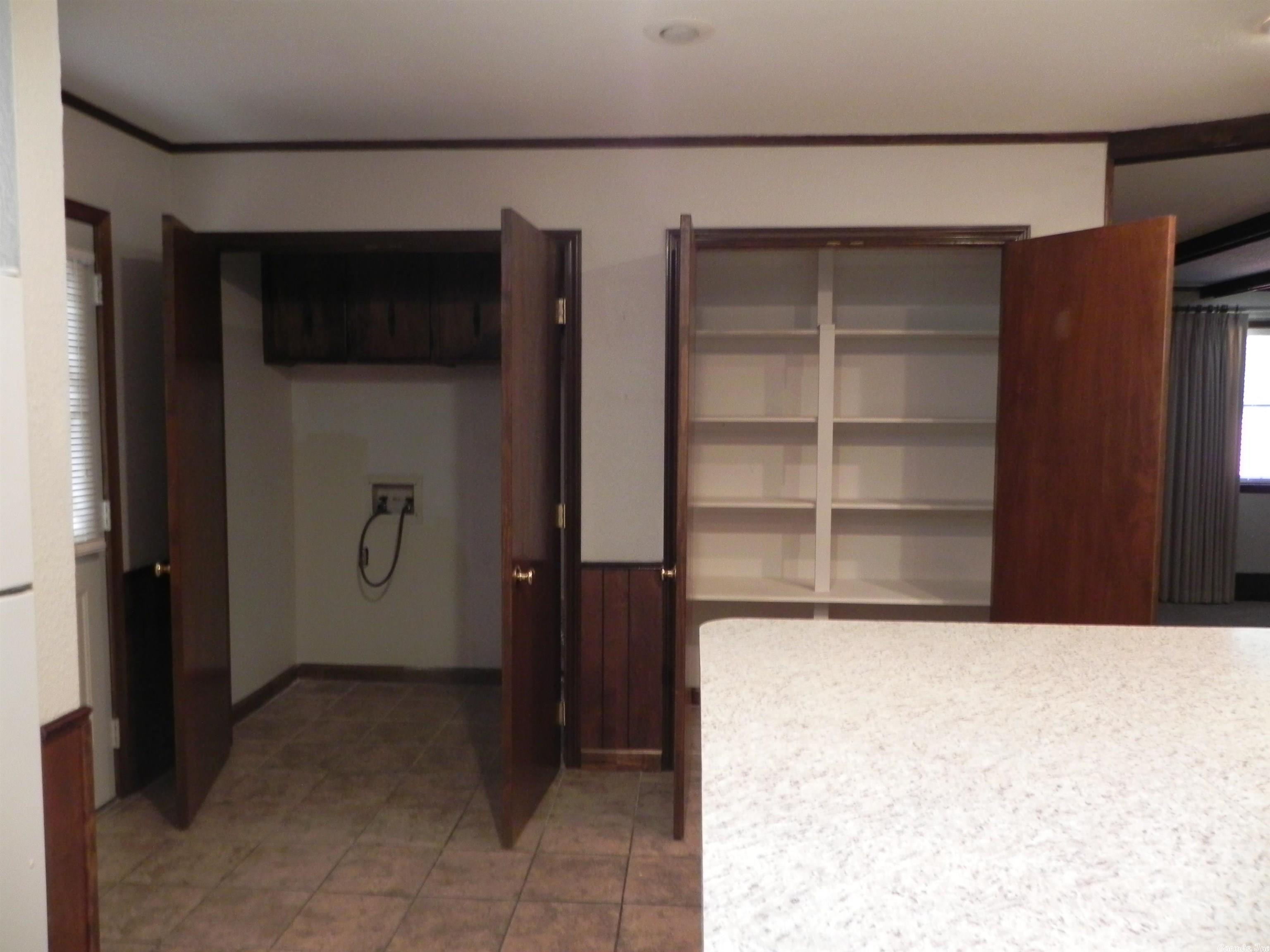 FOXWOOD J - Residential