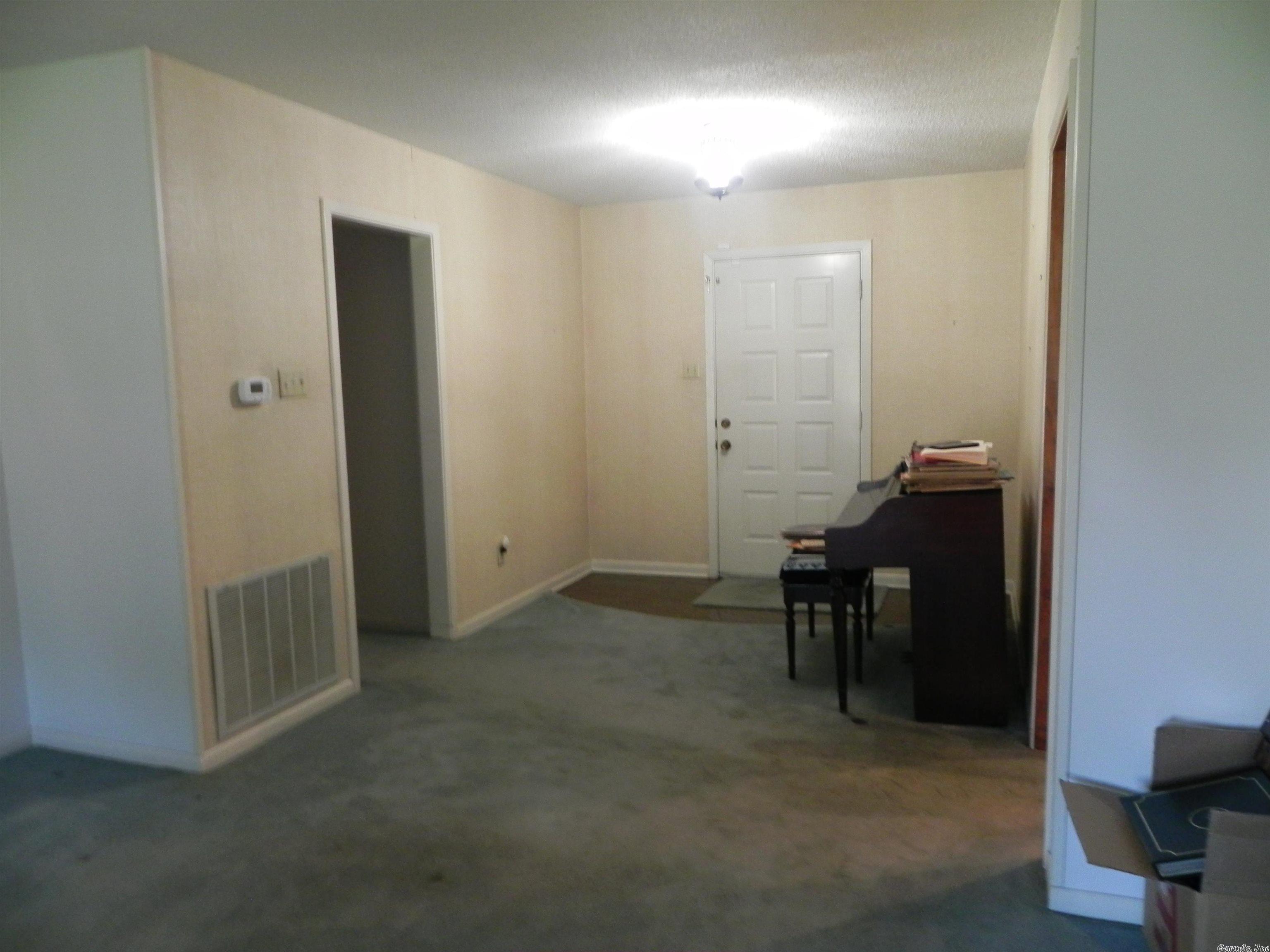 FOXWOOD J - Residential