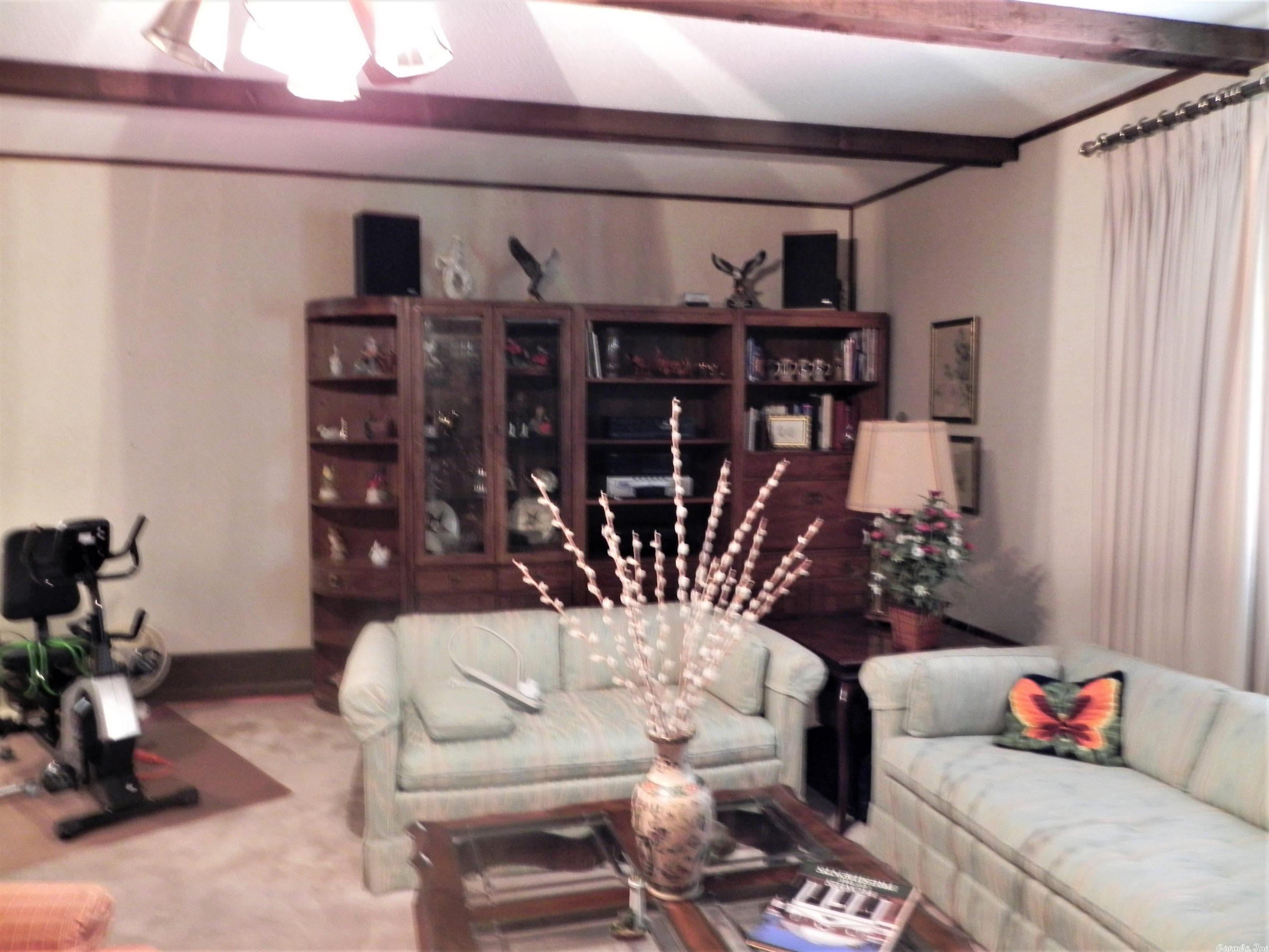 FOXWOOD J - Residential