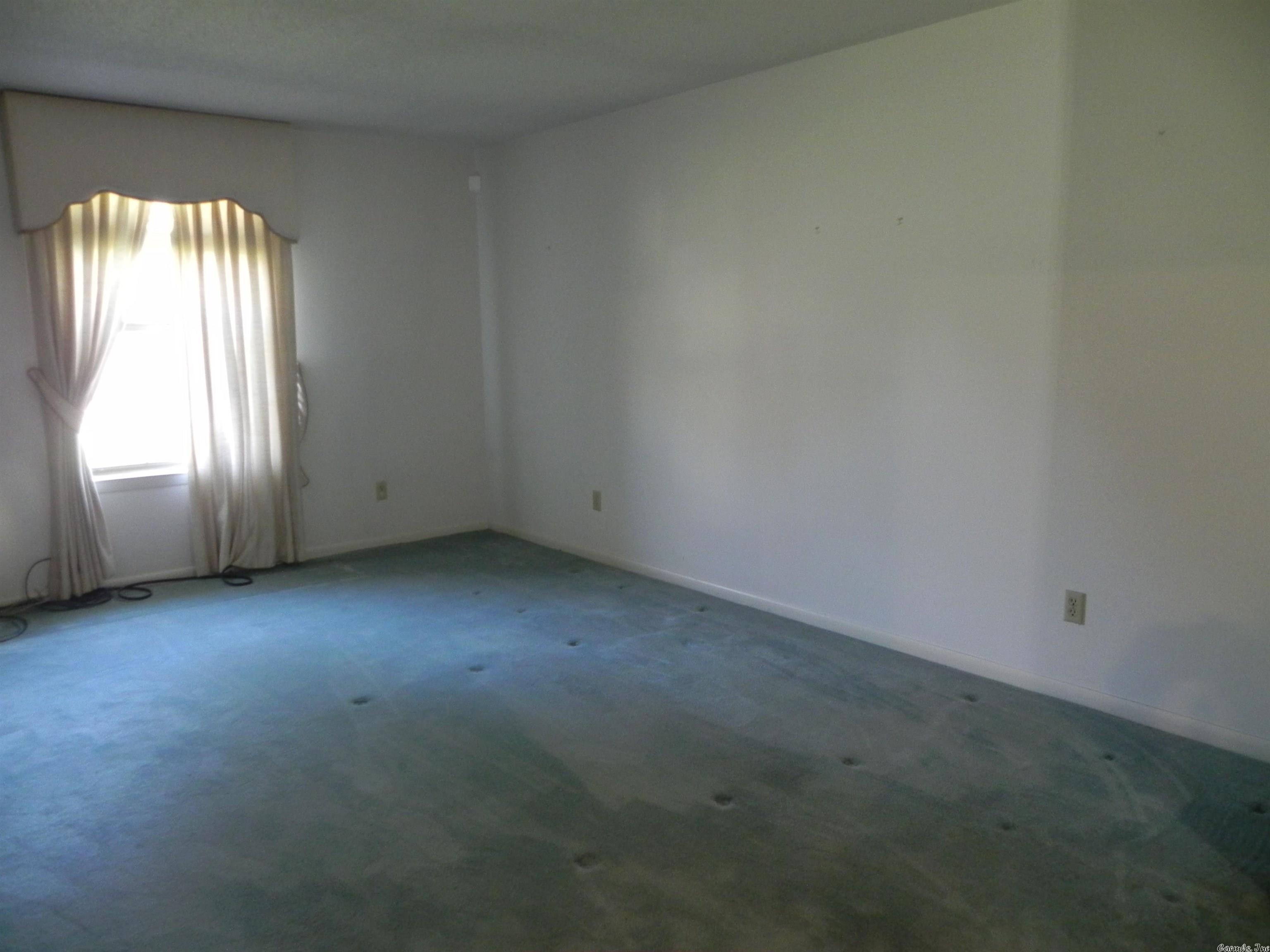 FOXWOOD J - Residential