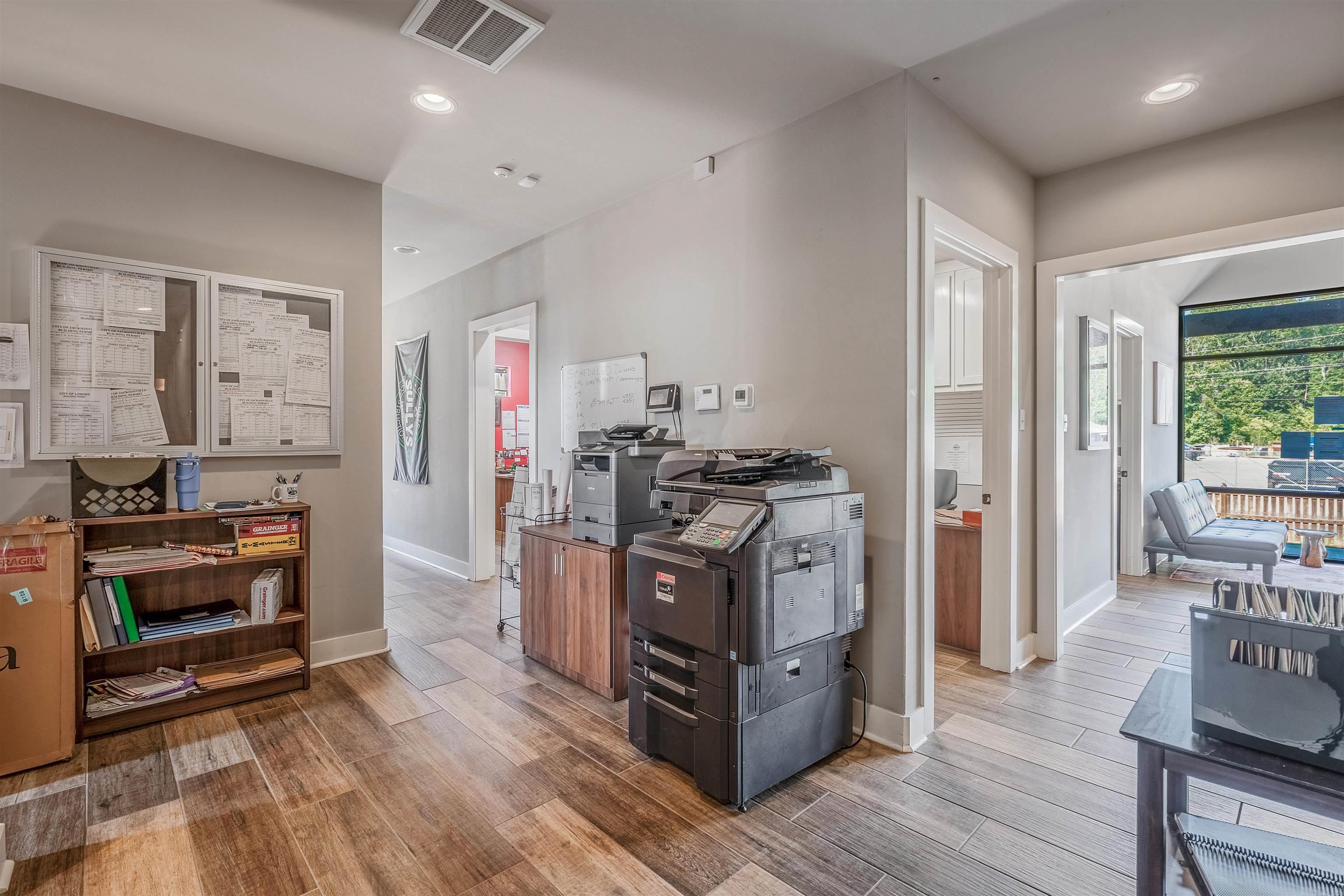 Metropolitan Commercial Estate - Commercial Sale