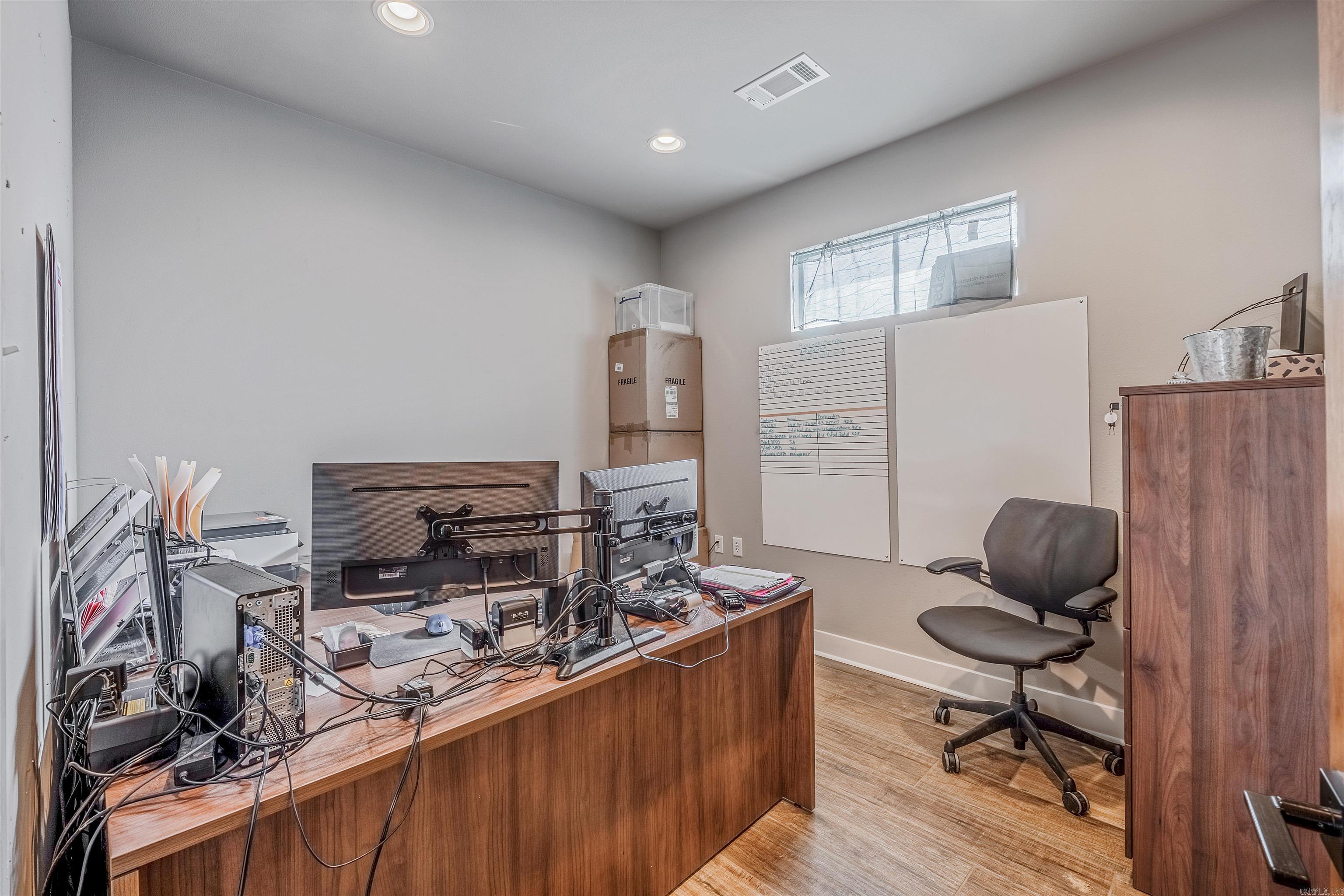 Metropolitan Commercial Estate - Commercial Sale