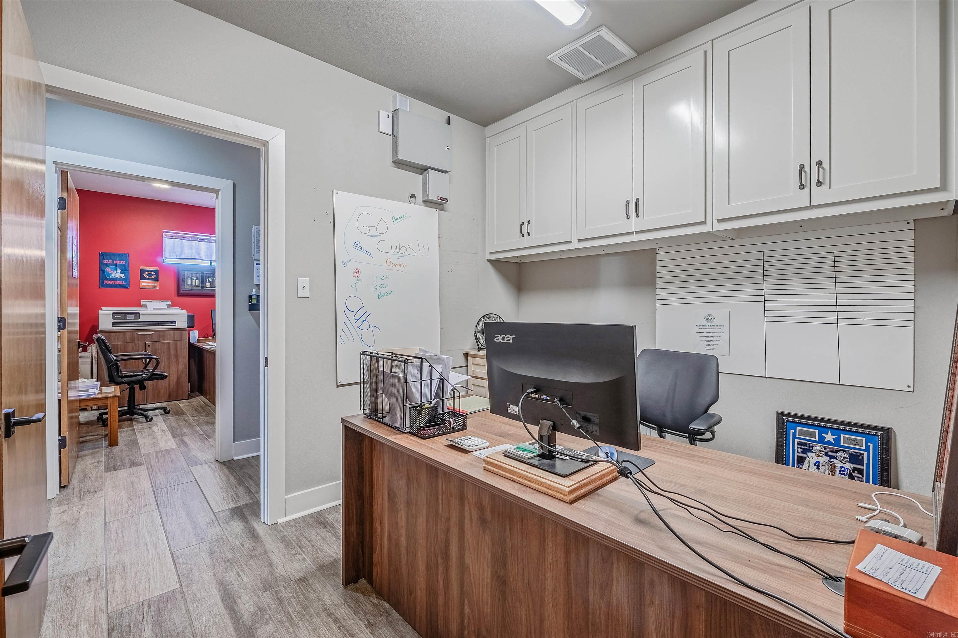 Metropolitan Commercial Estate - Commercial Sale