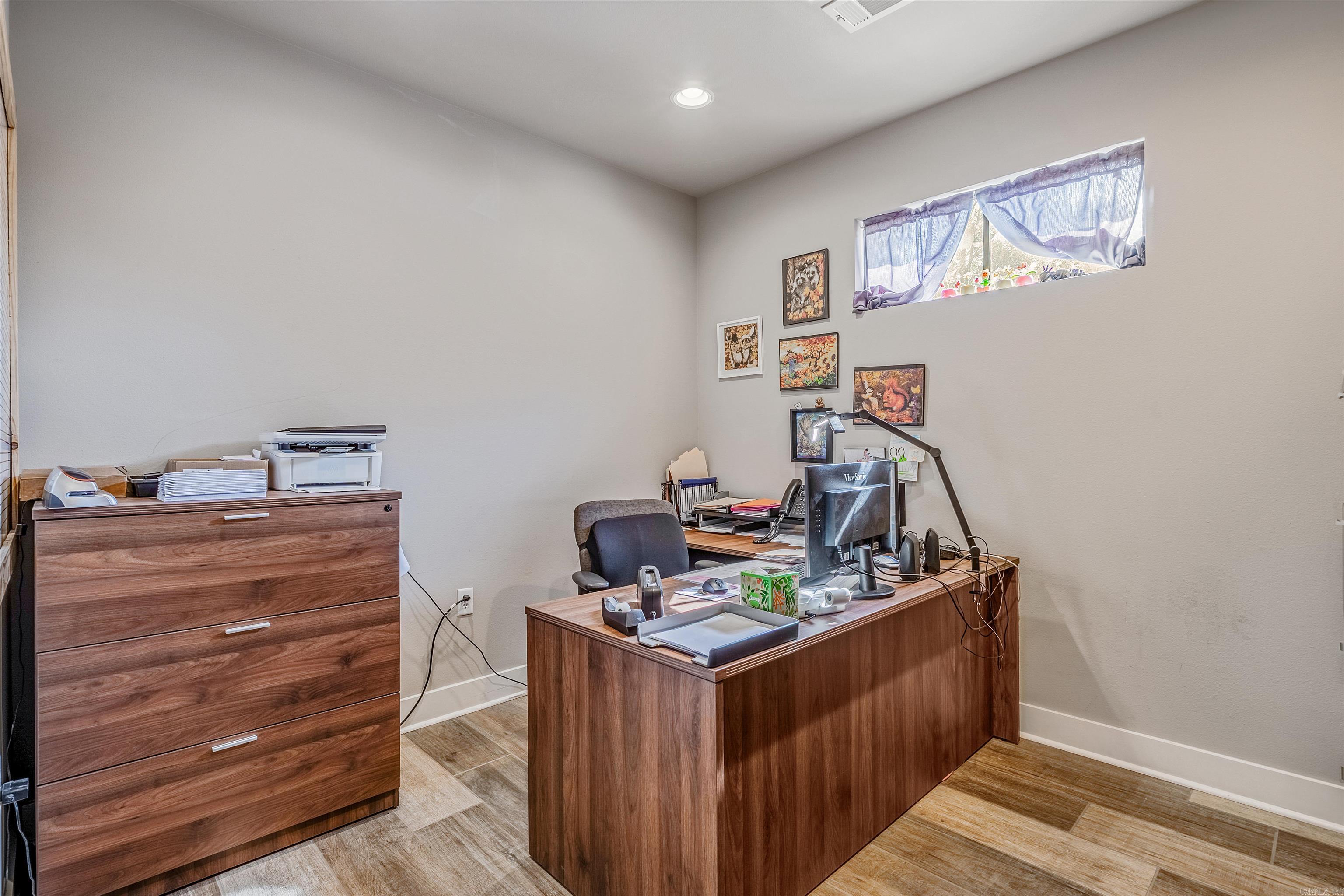 Metropolitan Commercial Estate - Commercial Sale