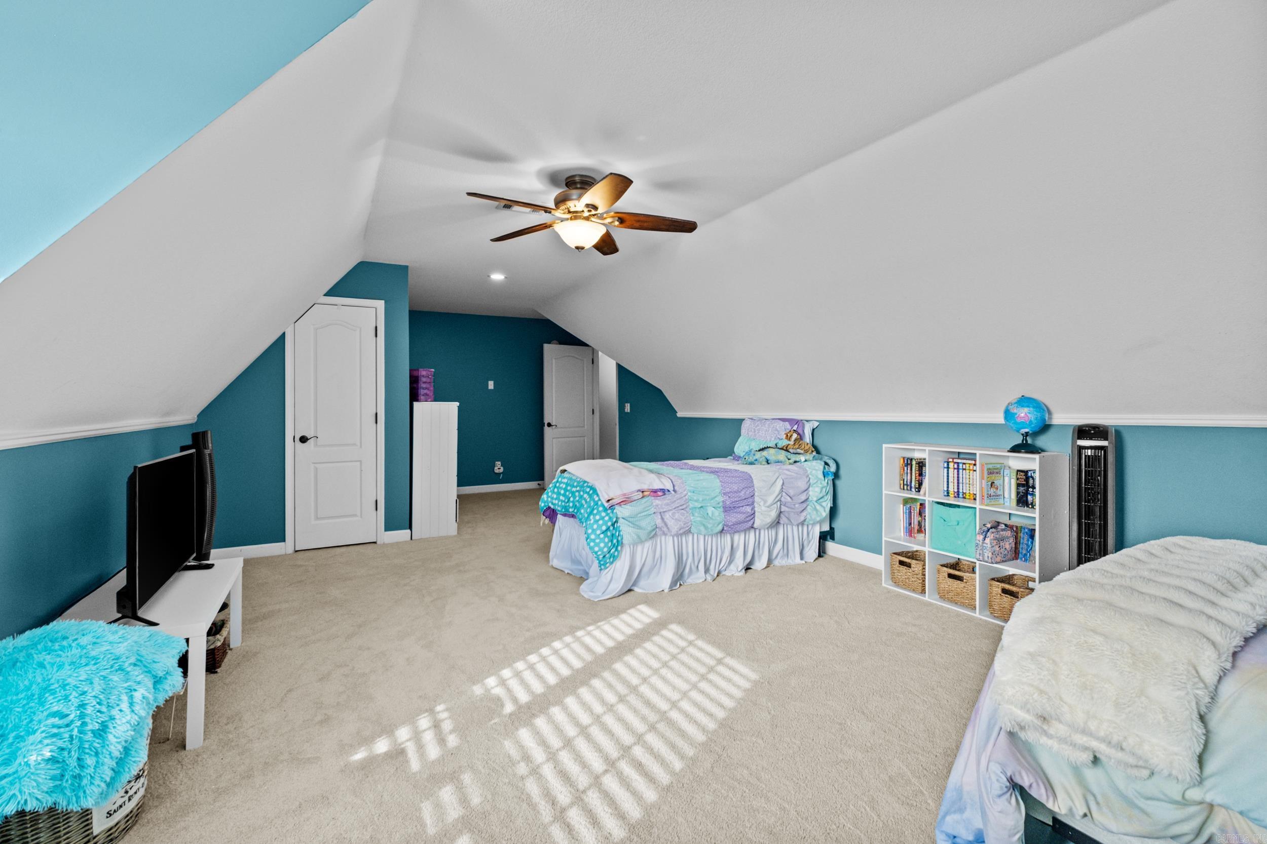 MAGNESS CREEK NORTH - Residential