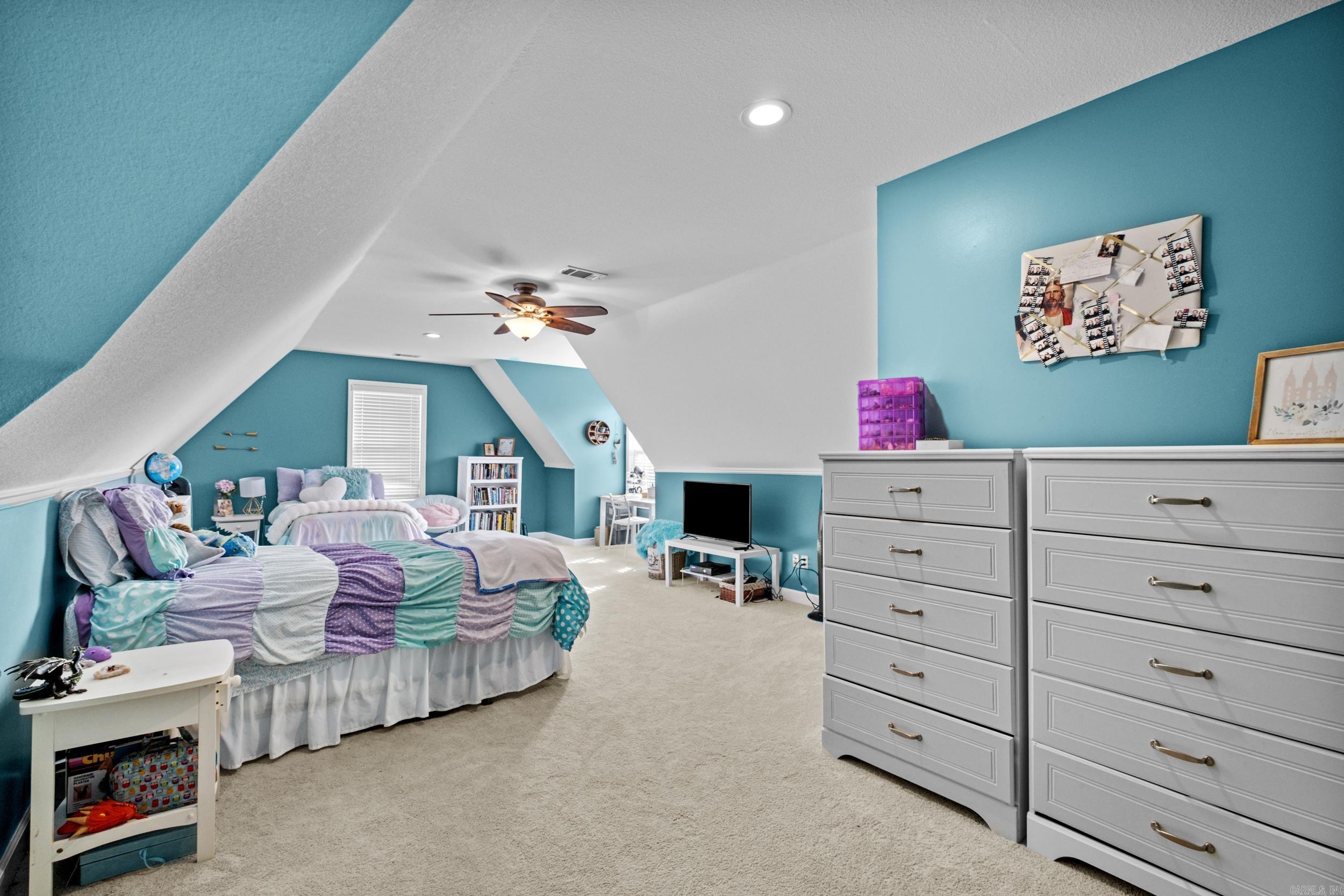 MAGNESS CREEK NORTH - Residential