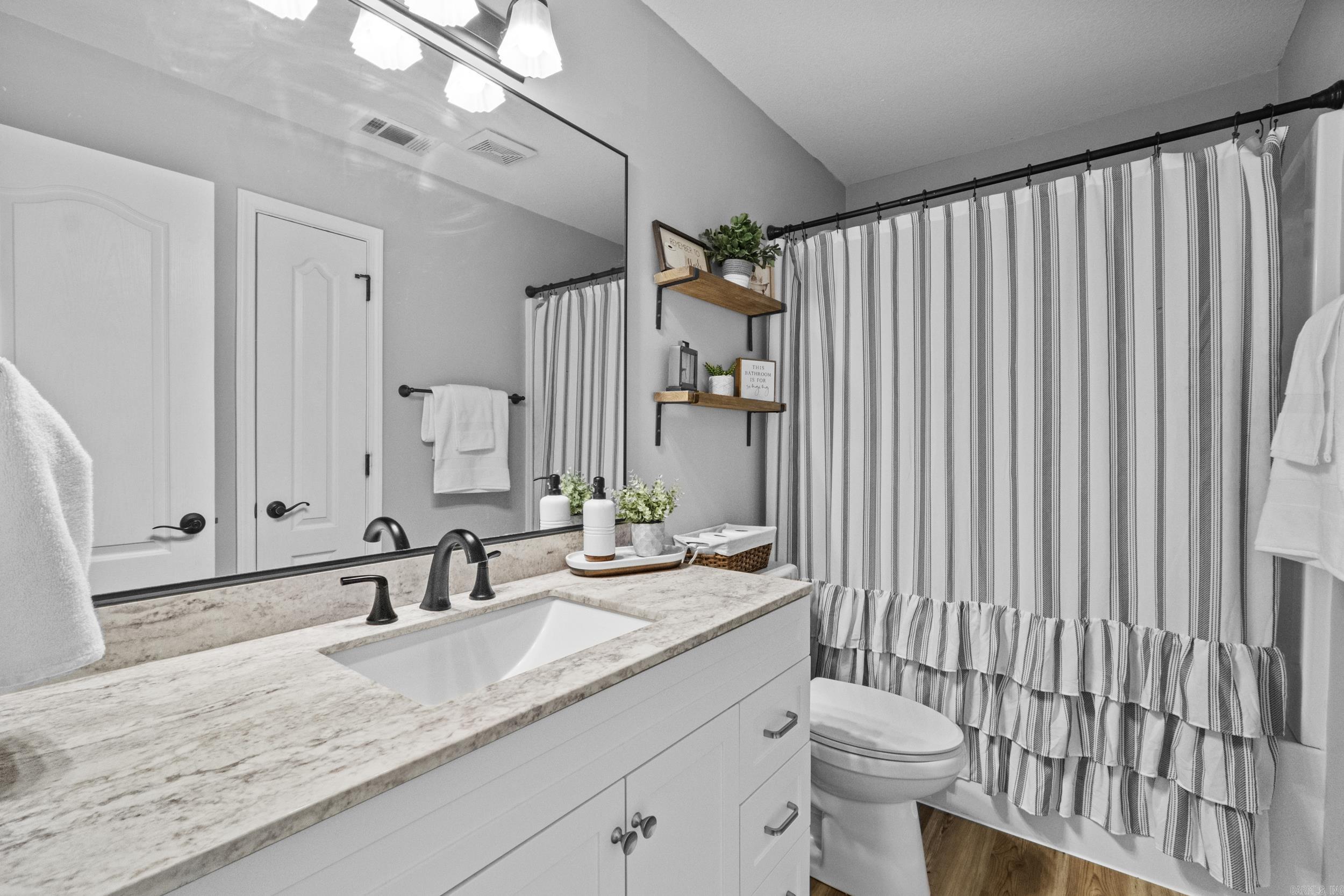 MAGNESS CREEK NORTH - Residential