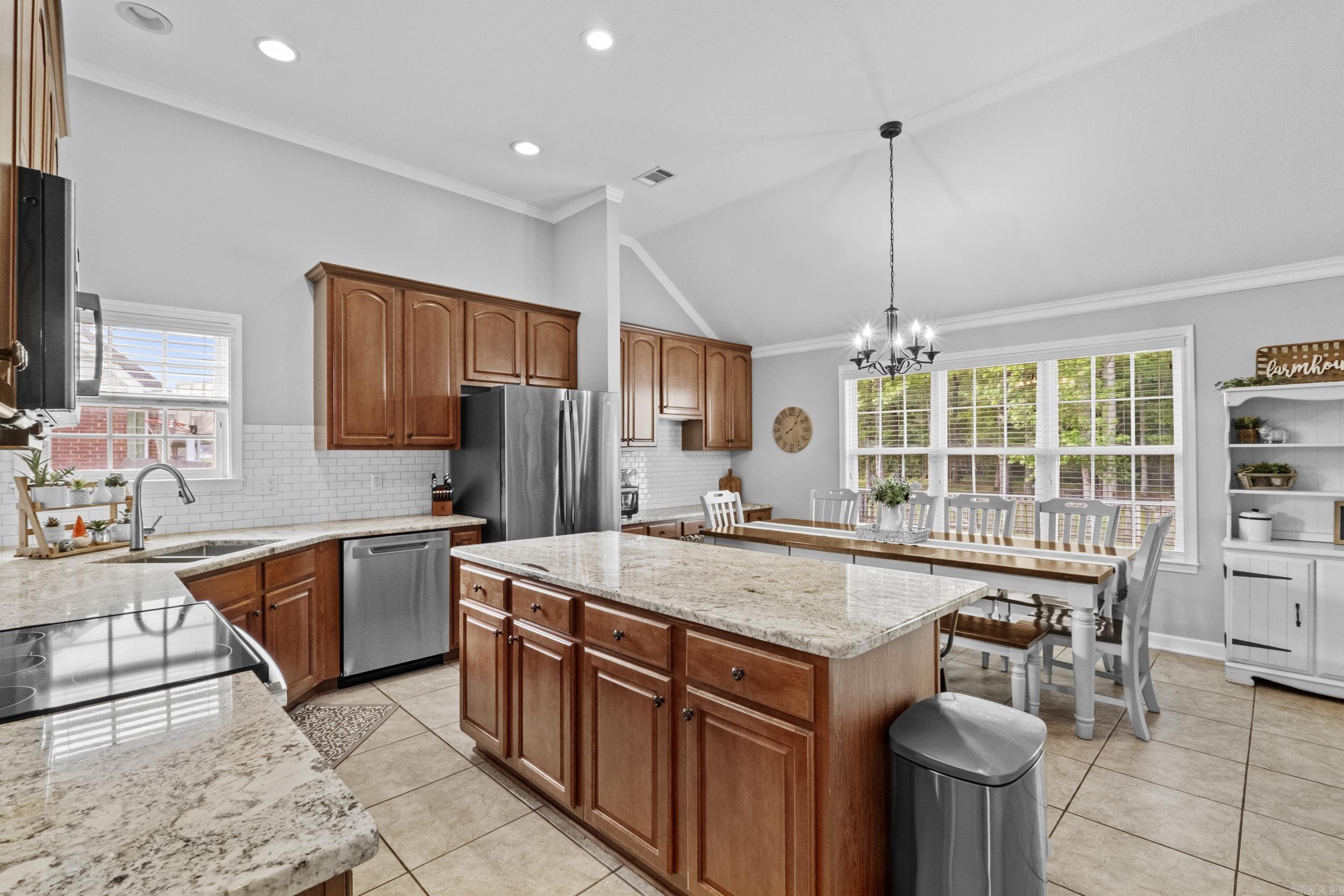 MAGNESS CREEK NORTH - Residential