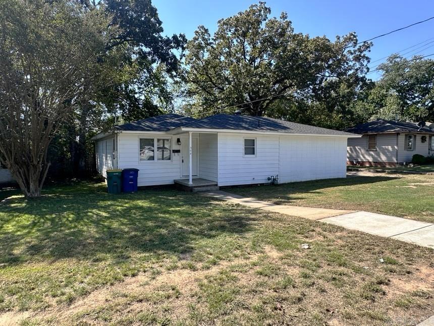 New New New and a value to go with that! House has a new roof, new electrical, laminate flooring, hot water heater, A/C and a brand new bathroom! Windows are vinyl double hung as well to help reduce the bills. Huge Bonus, Den, Game room of the kitchen with its own bath. Sliding doors out the back to the large driveway and into the pretty secluded yard. This is a great opportunity for someone to get a like new house for a affordable price. Close to everything!! No Discloures