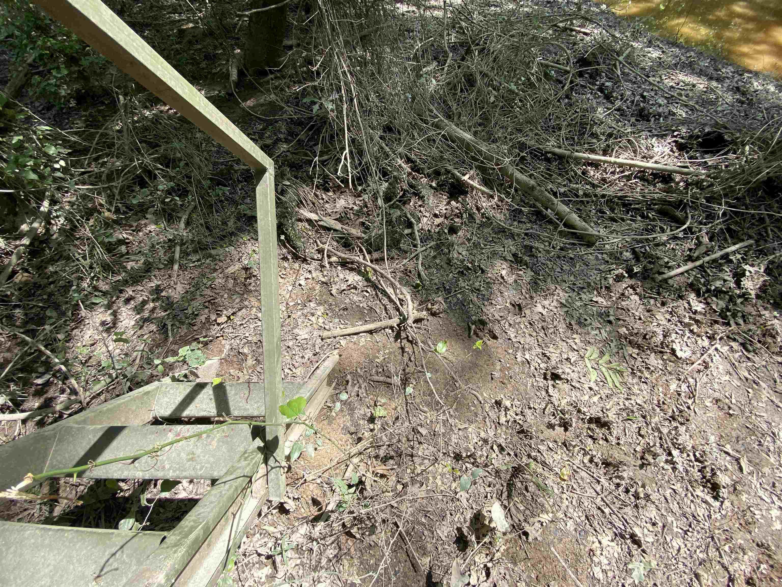 Metes & Bounds - Land