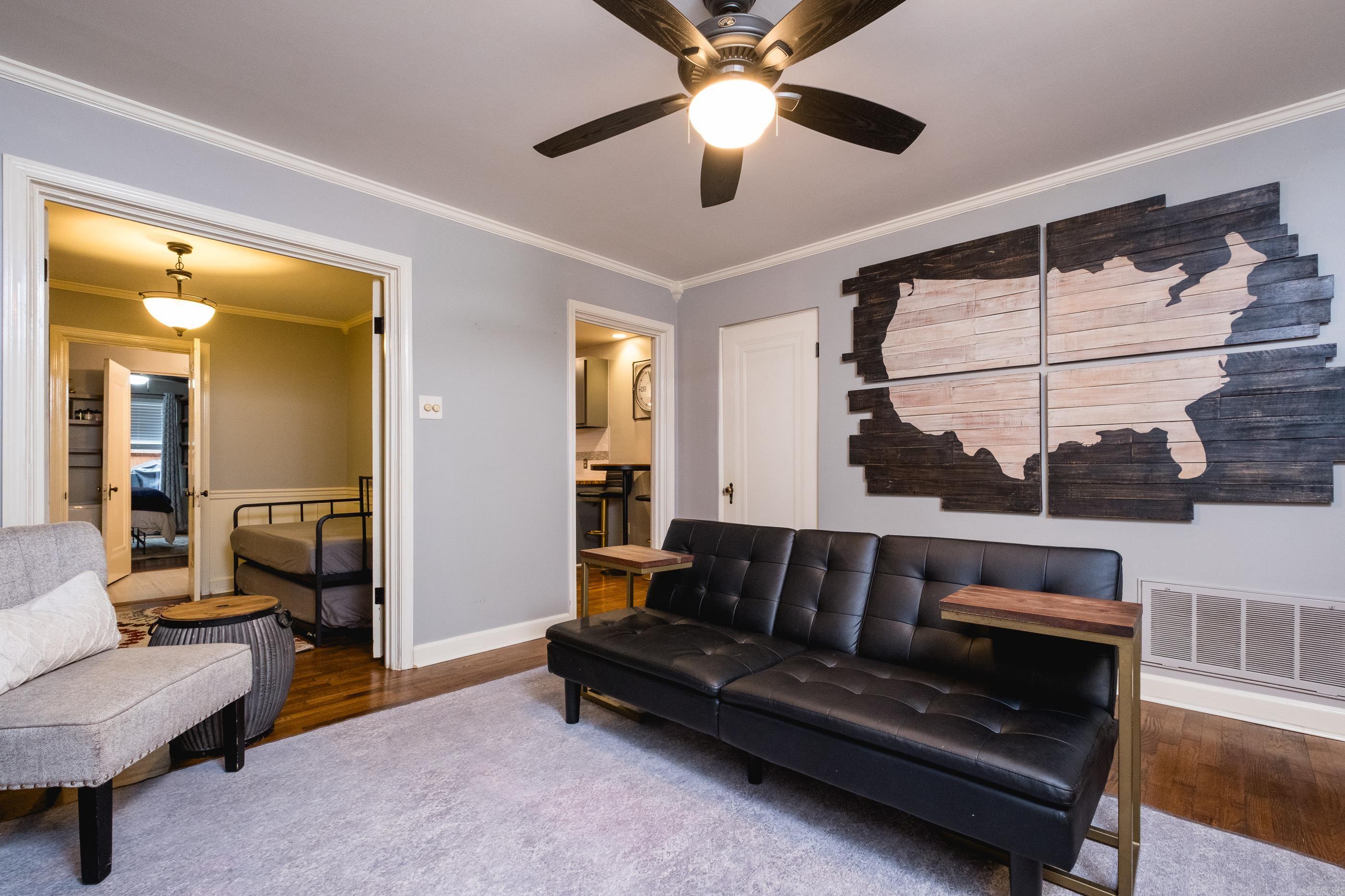 KAVANAUGH PLACE COND - Residential