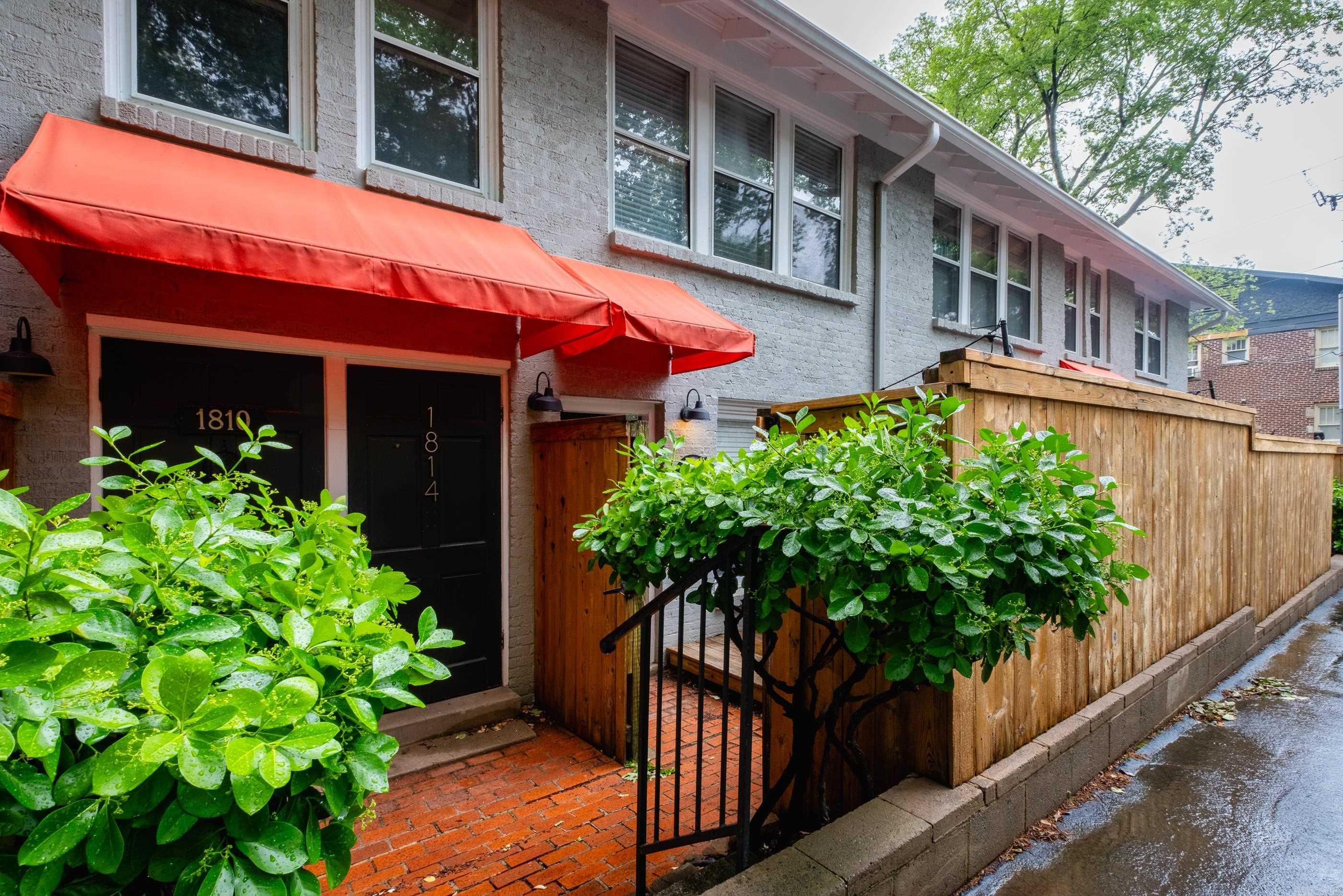 KAVANAUGH PLACE COND - Residential