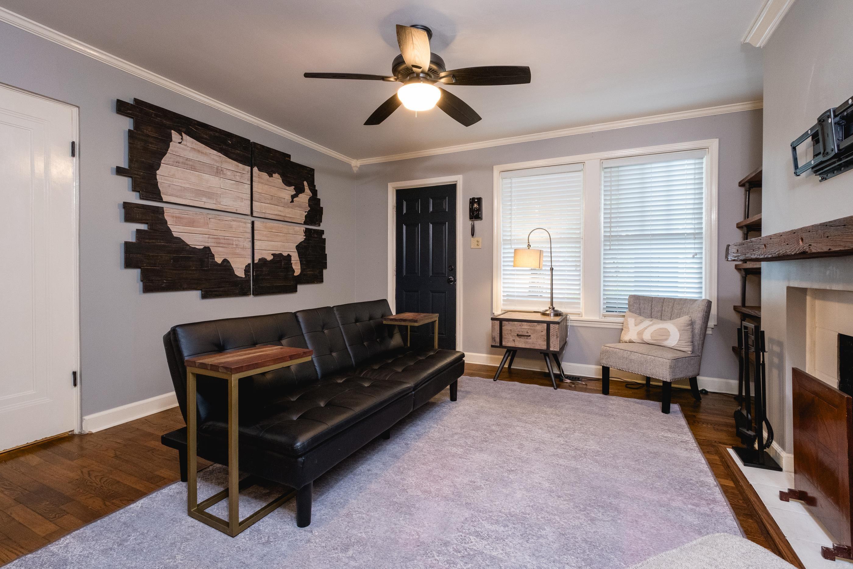 KAVANAUGH PLACE COND - Residential