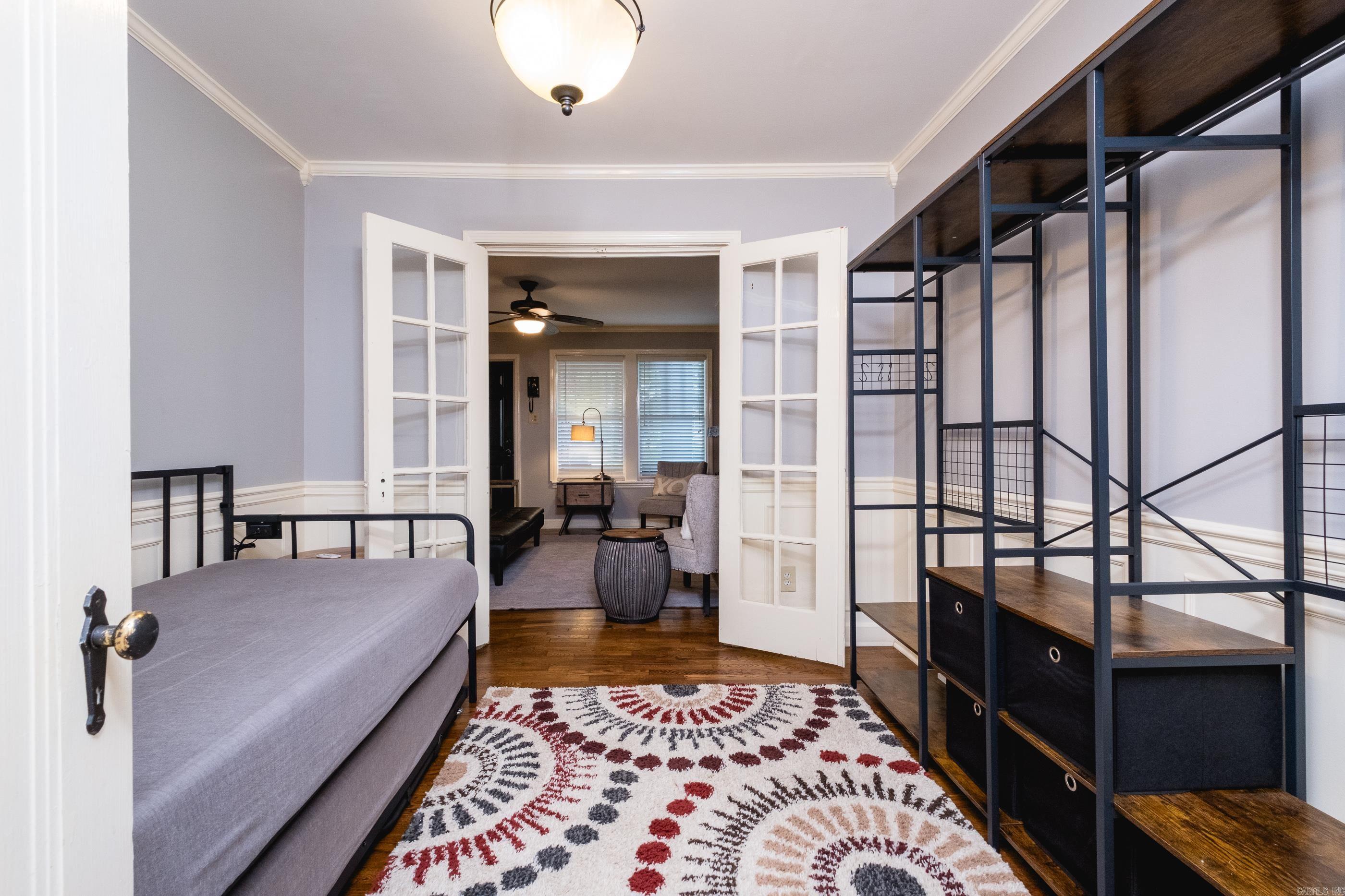 KAVANAUGH PLACE COND - Residential